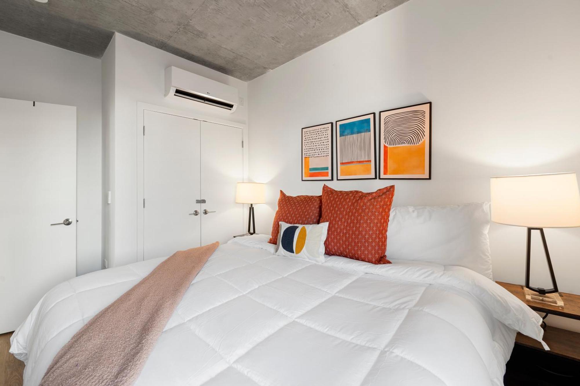 Group-ready 3br Sleek Design & Great Location Chicago