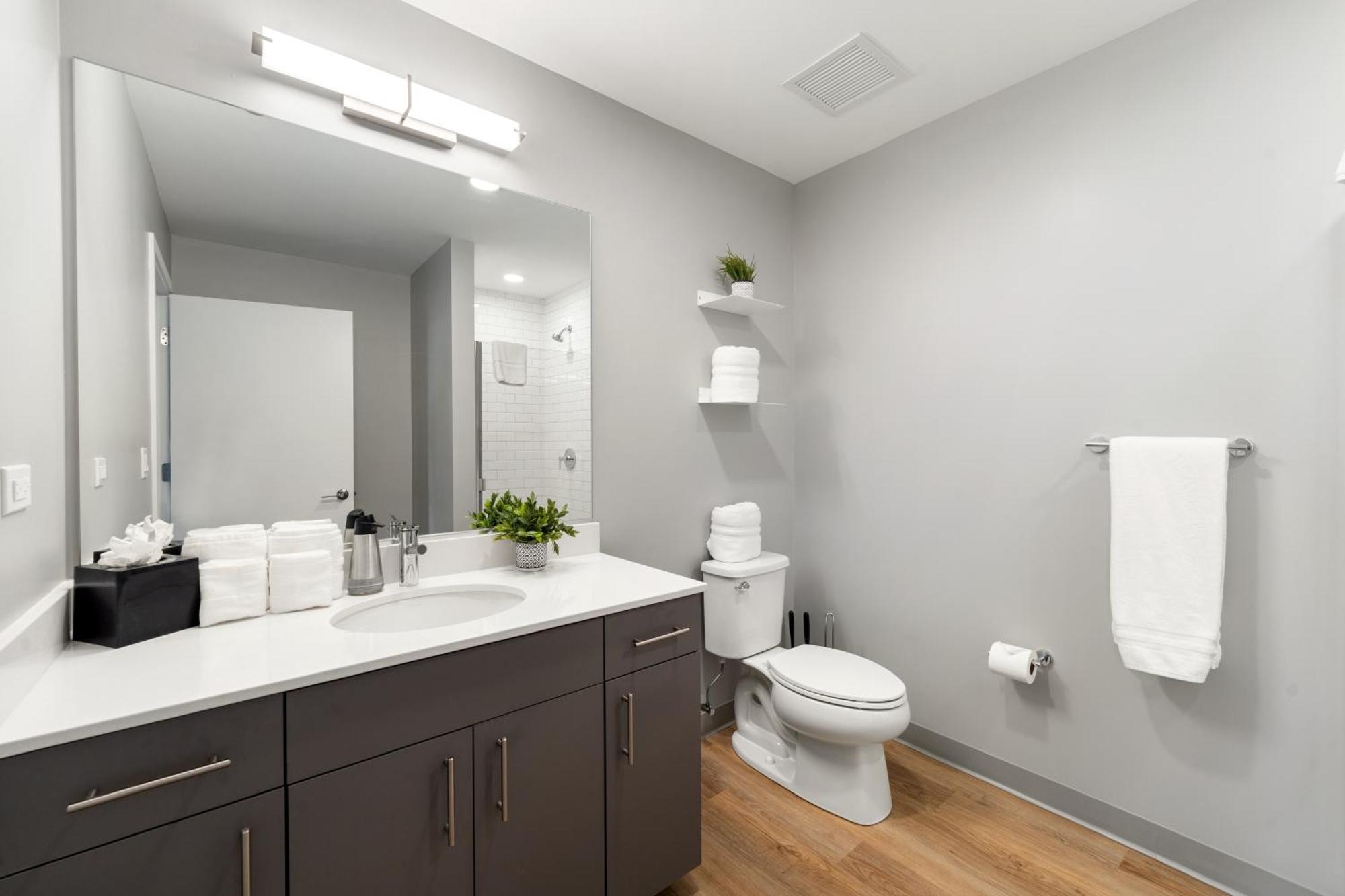 4br Corporate And Modern Chicago