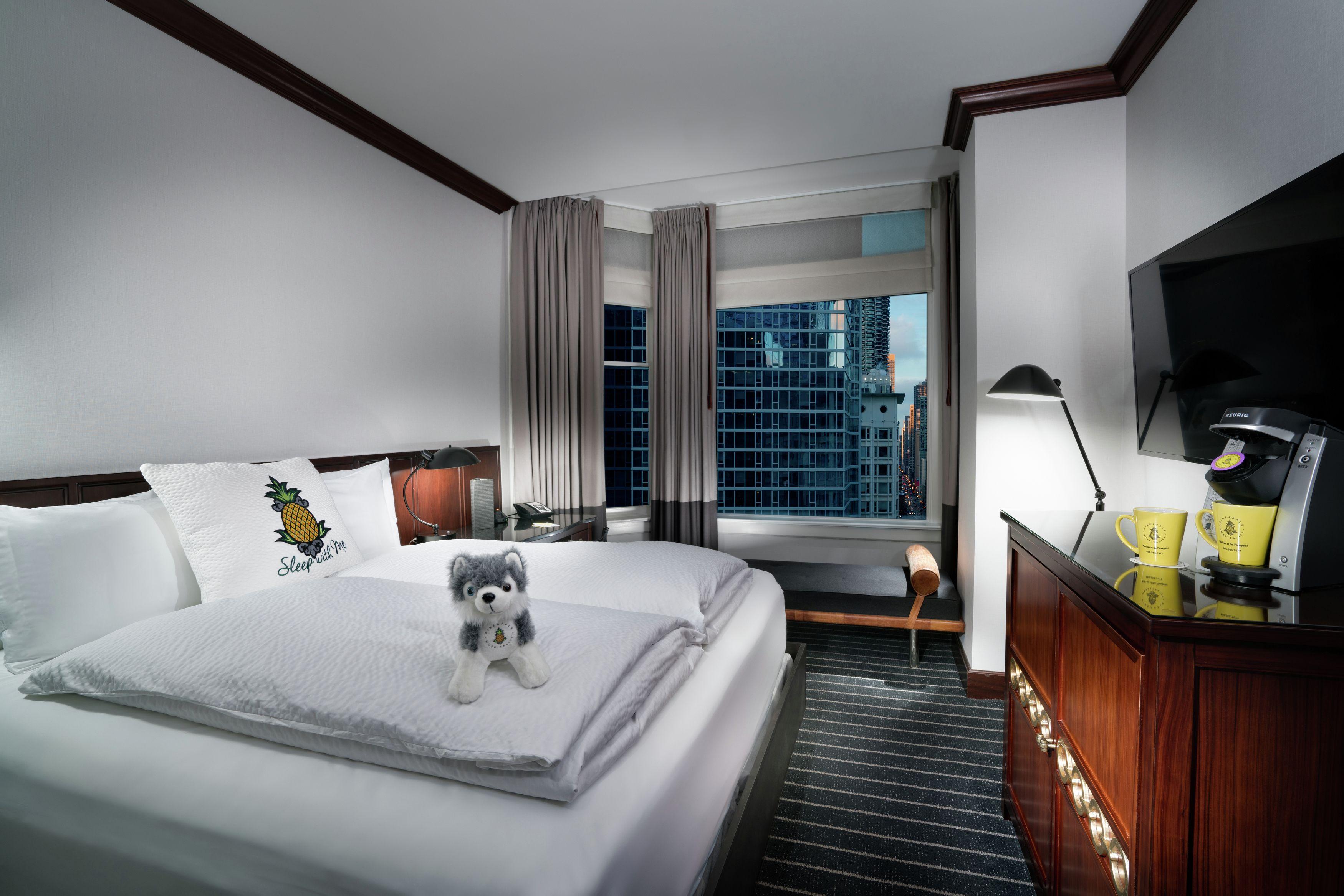 Staypineapple, An Iconic Hotel, The Loop 4* Chicago