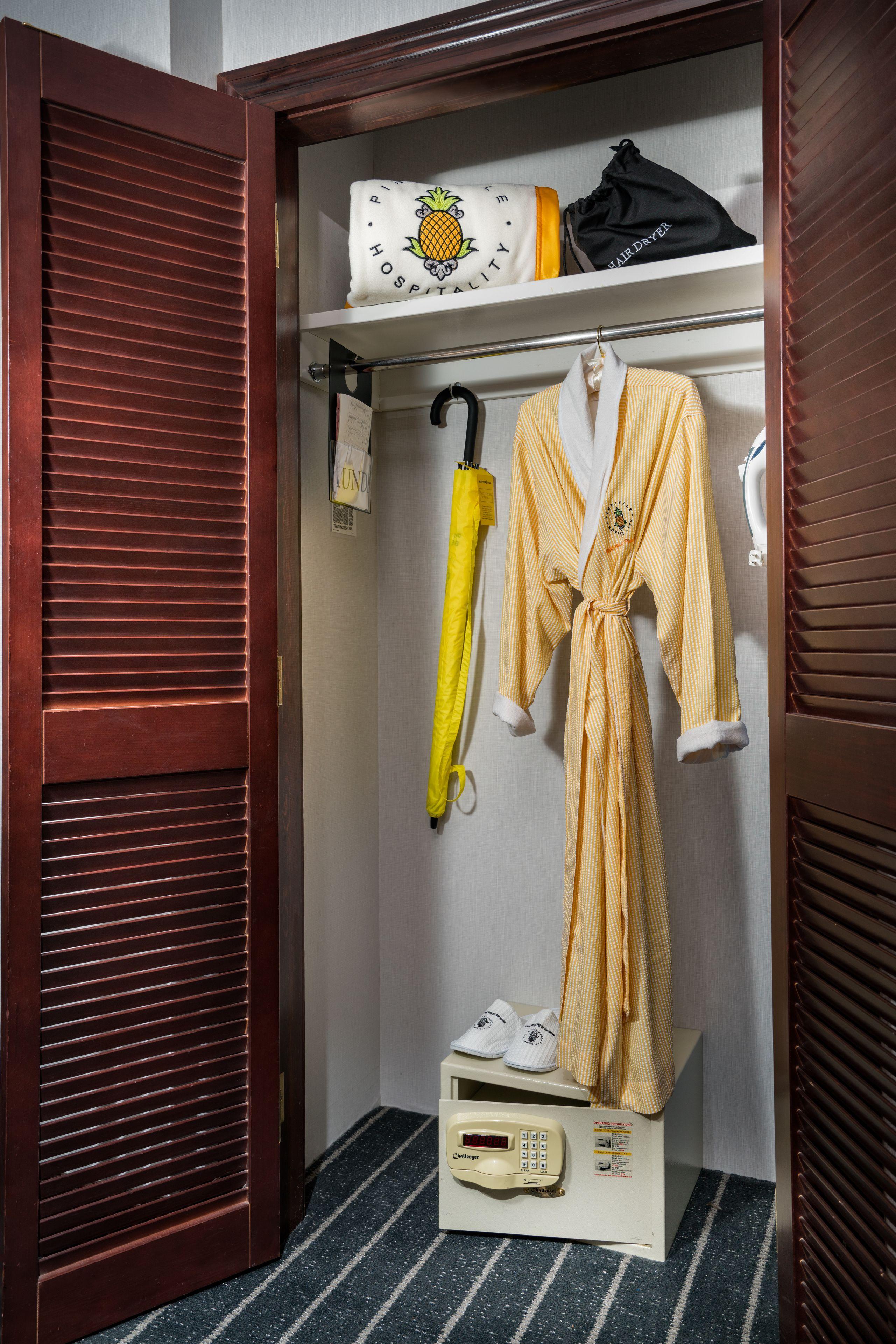 Staypineapple, An Iconic Hotel, The Loop Hotel 4*