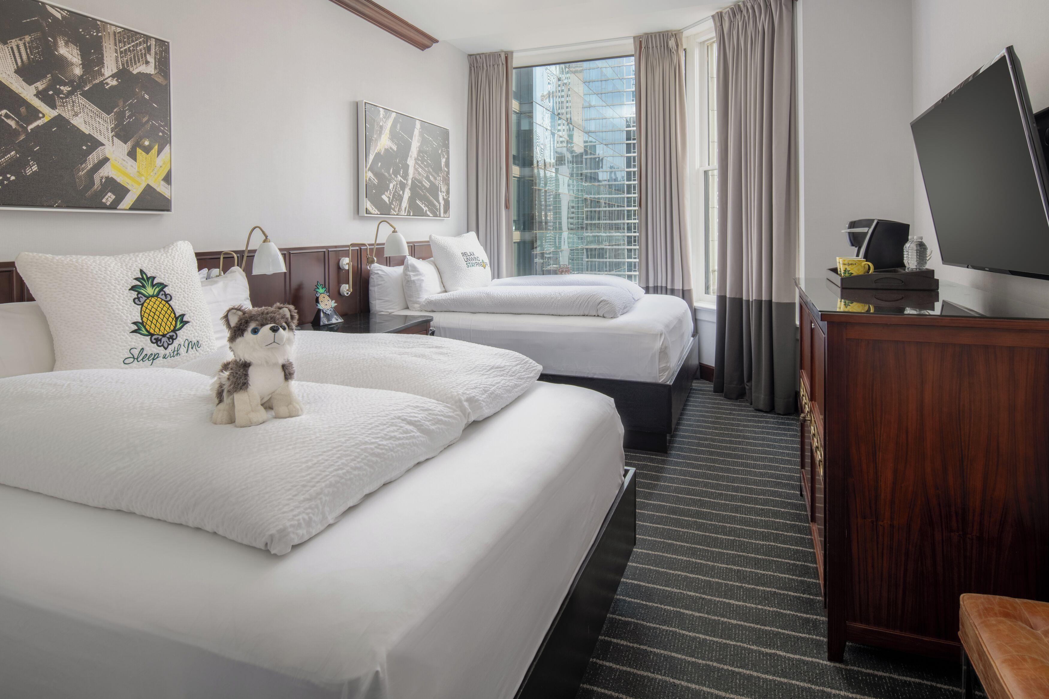 Staypineapple, An Iconic Hotel, The Loop Hotel Chicago