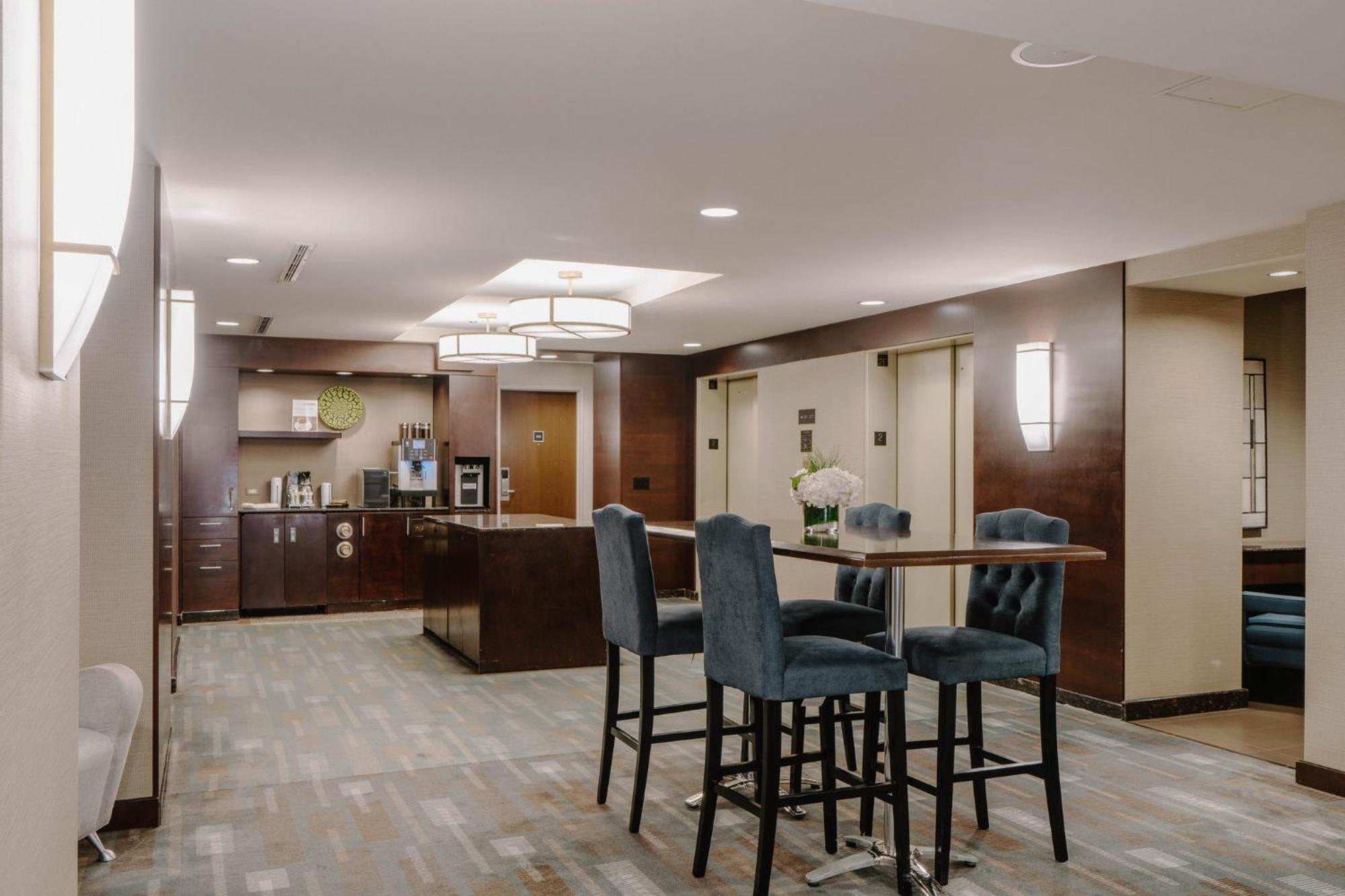 Hotel Club Quarters Wacker At Michigan, 4*