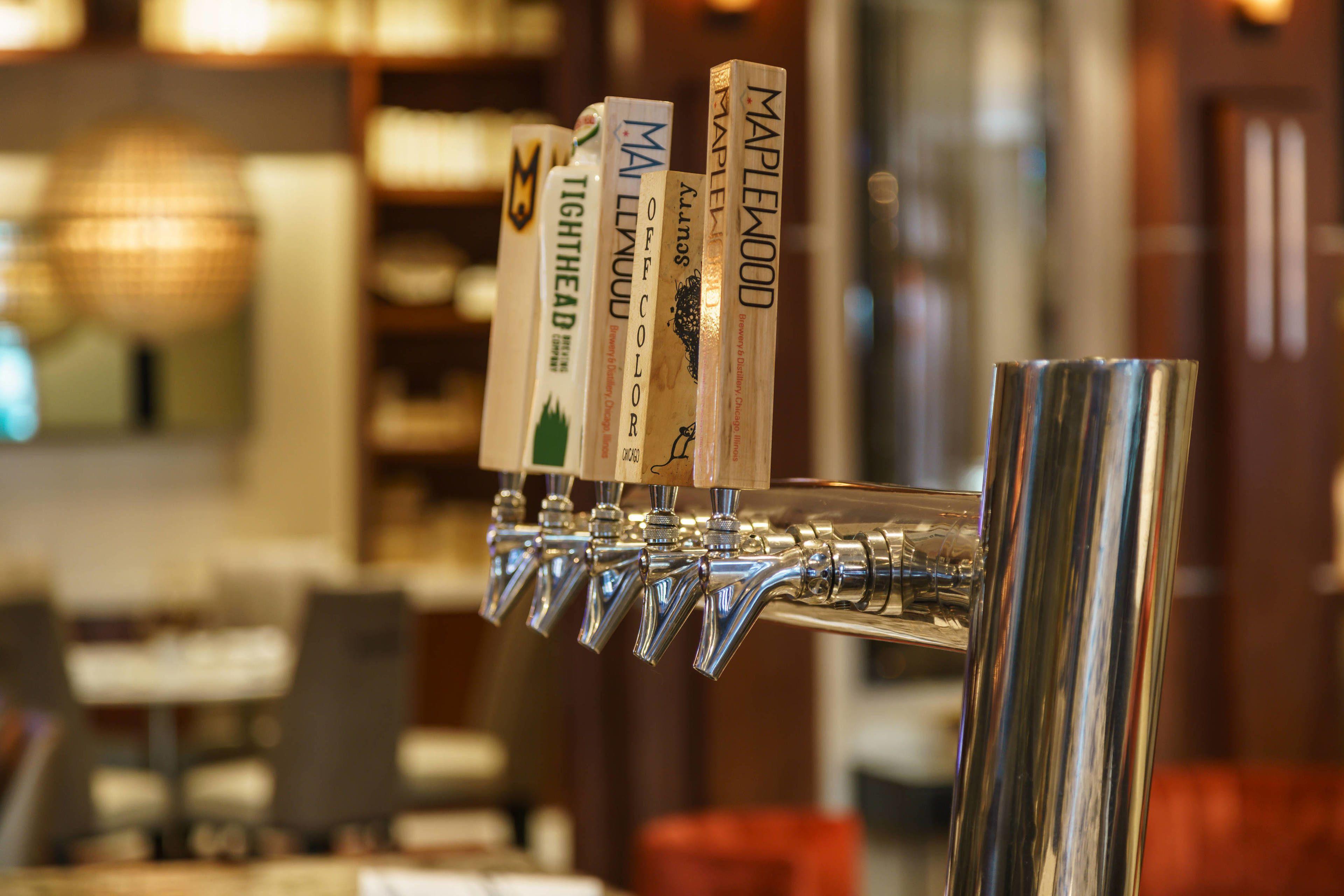 Courtyard By Marriott Downtown/magnificent Mile Hotel 3*