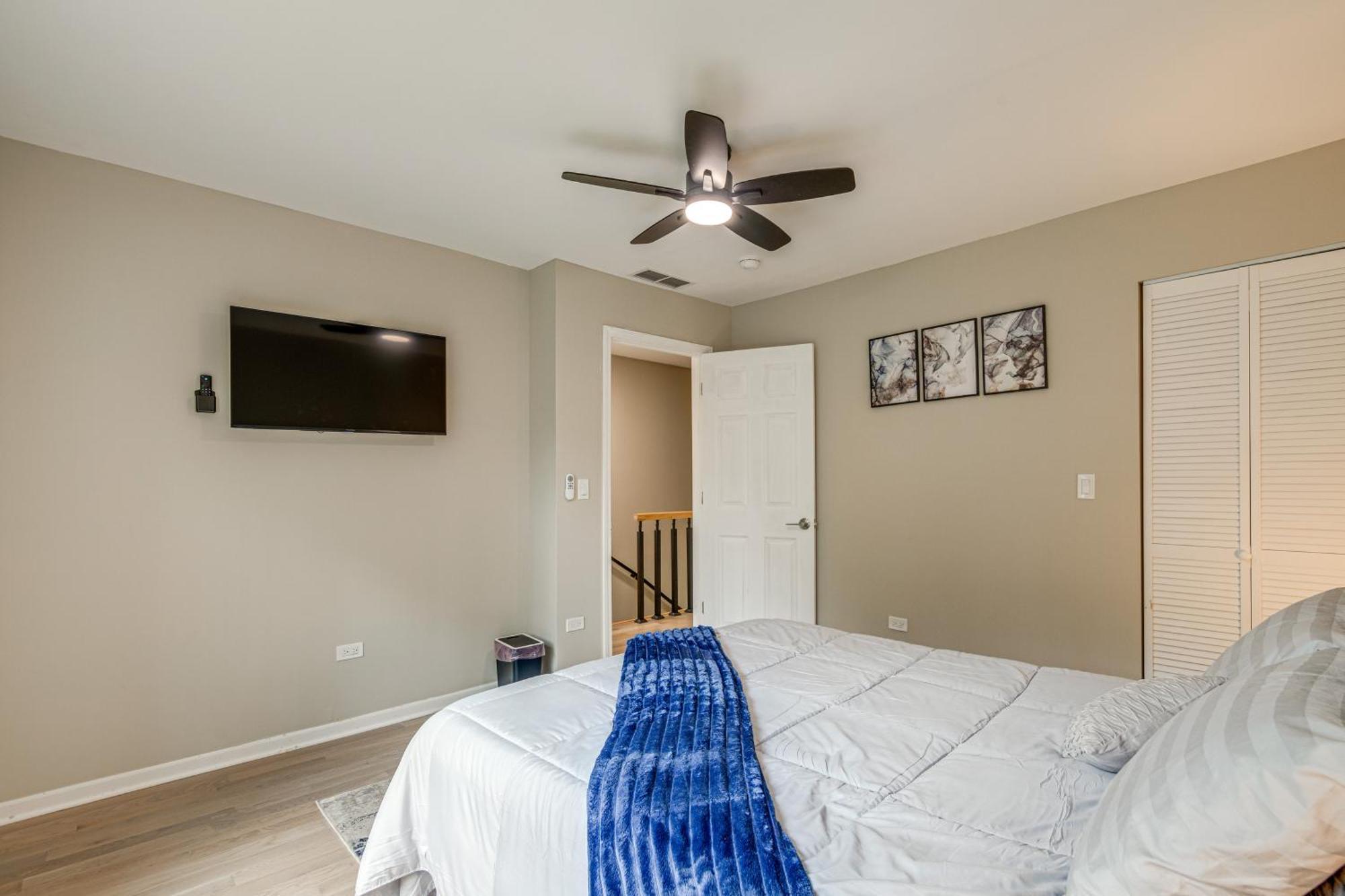 2 Mi To South Shore Urban Retreat With Yard * Chicago