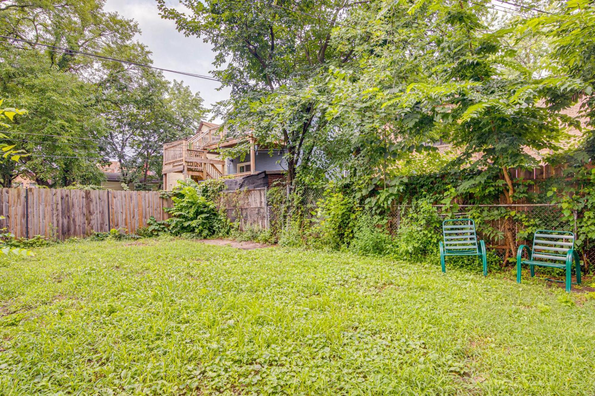 Holiday home 2 Mi To South Shore Urban Retreat With Yard *