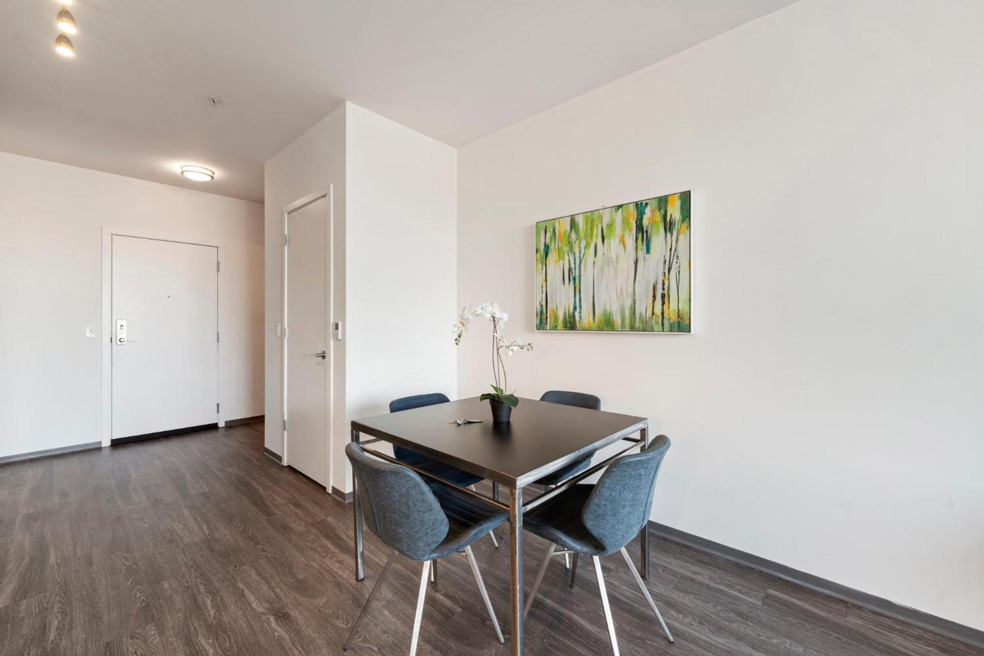 New Modern 1br Escape Apartment Chicago
