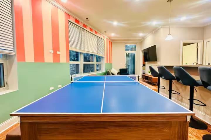 1 Garage Parking Pool Table Up To 1gb Wifi Speed Chicago