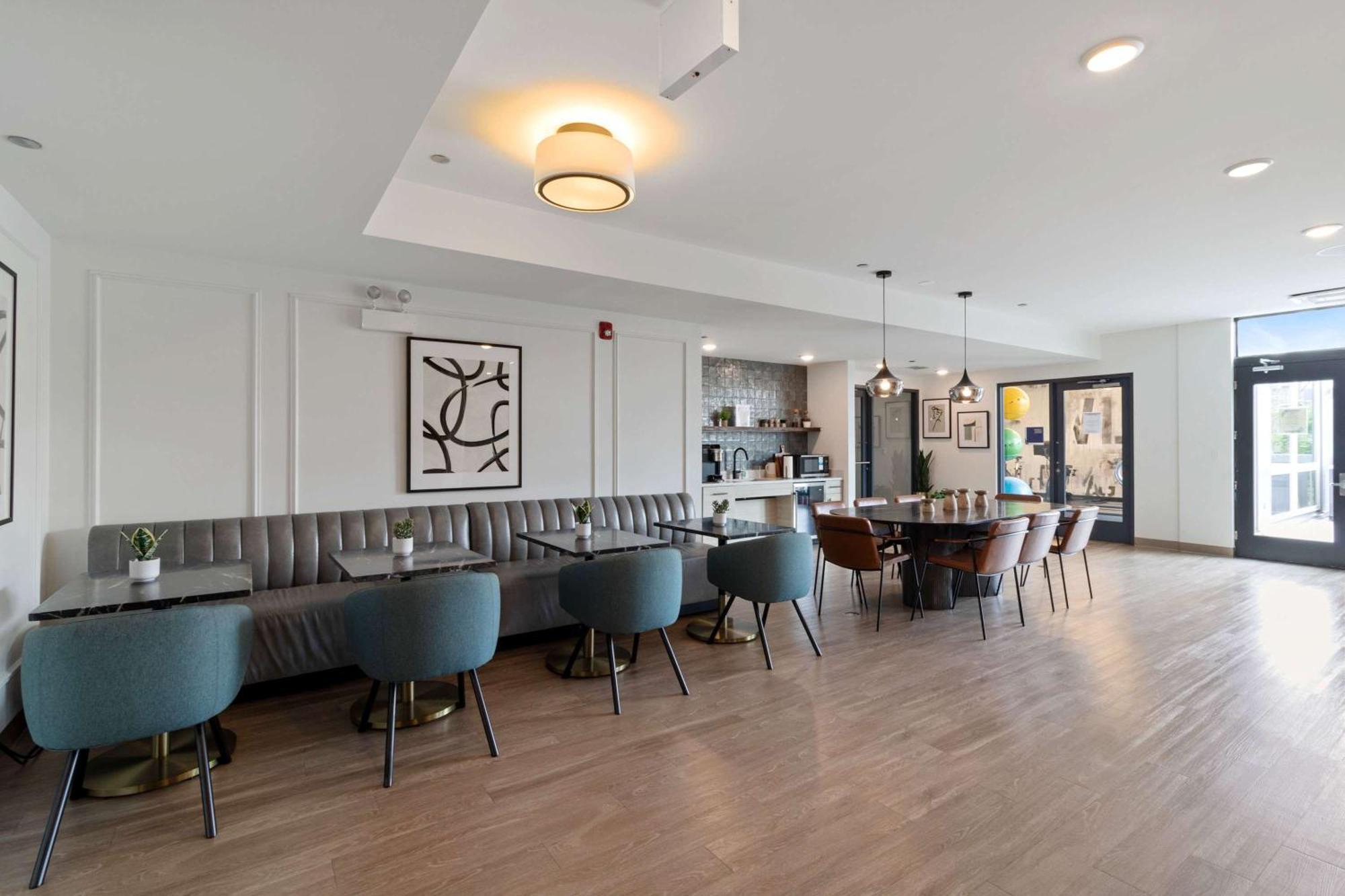 New Modern 1br Escape