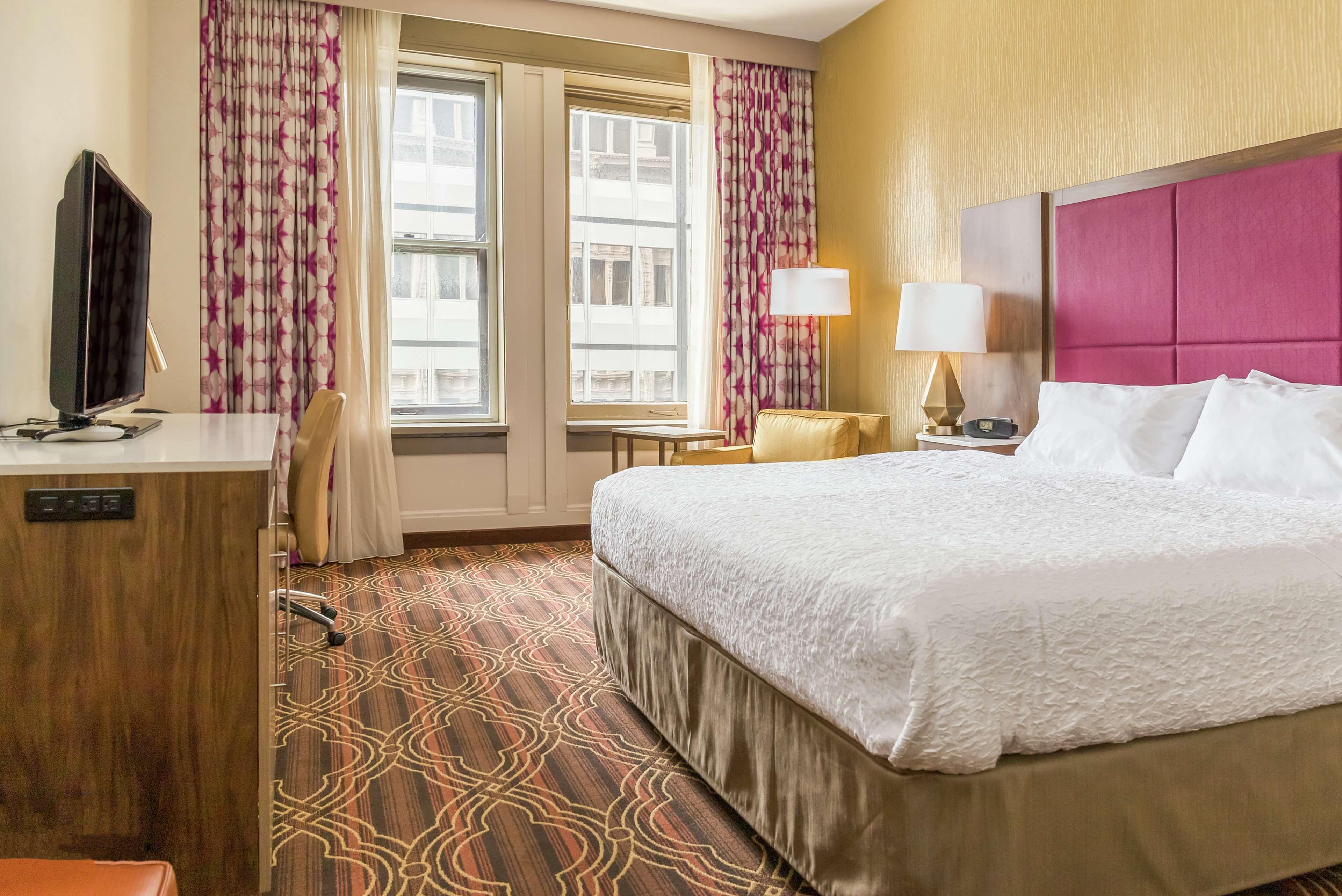 Hampton Majestic Theatre District Hotel 3*