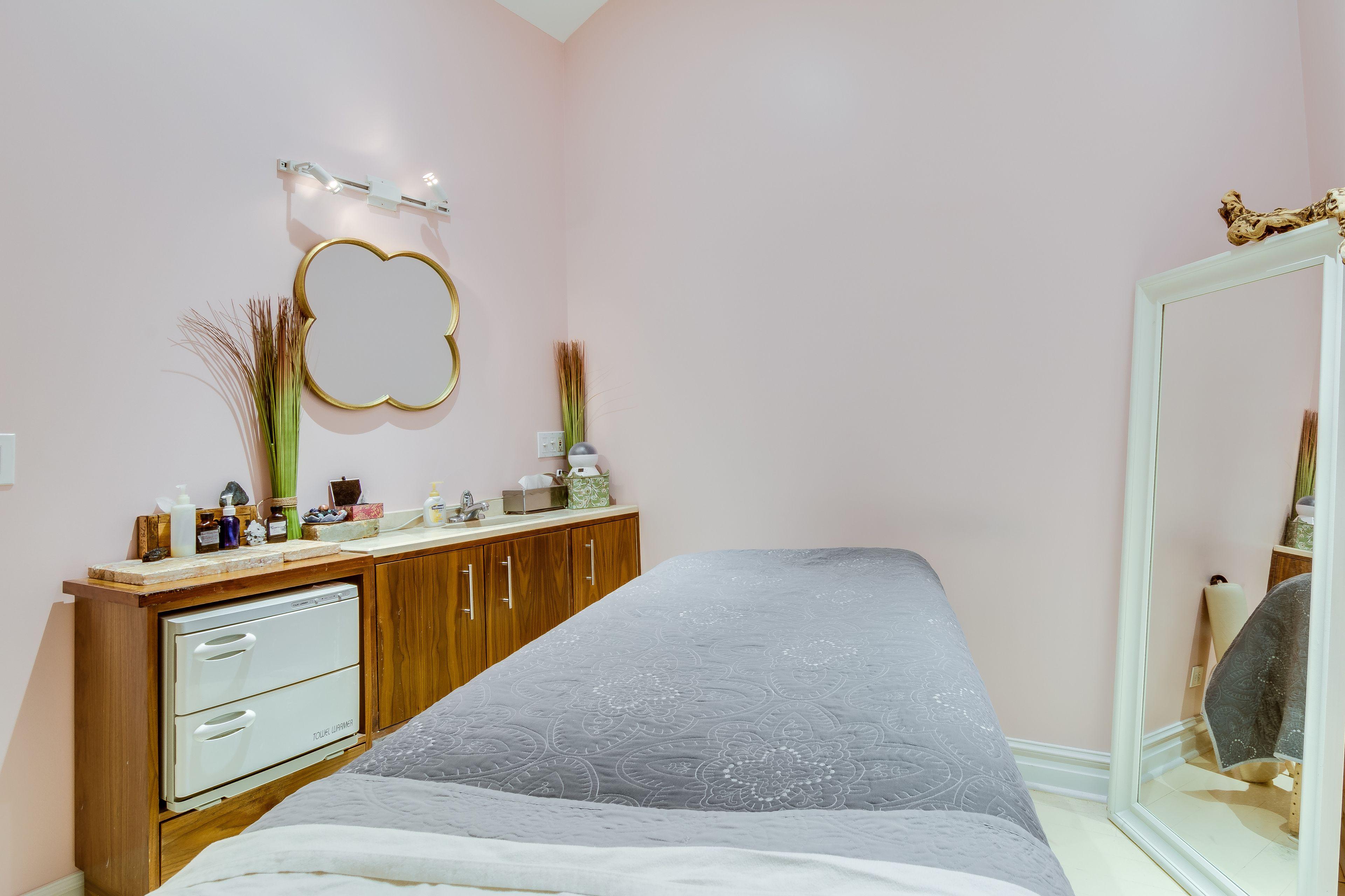 The Golden Arm (adults Only) Inn