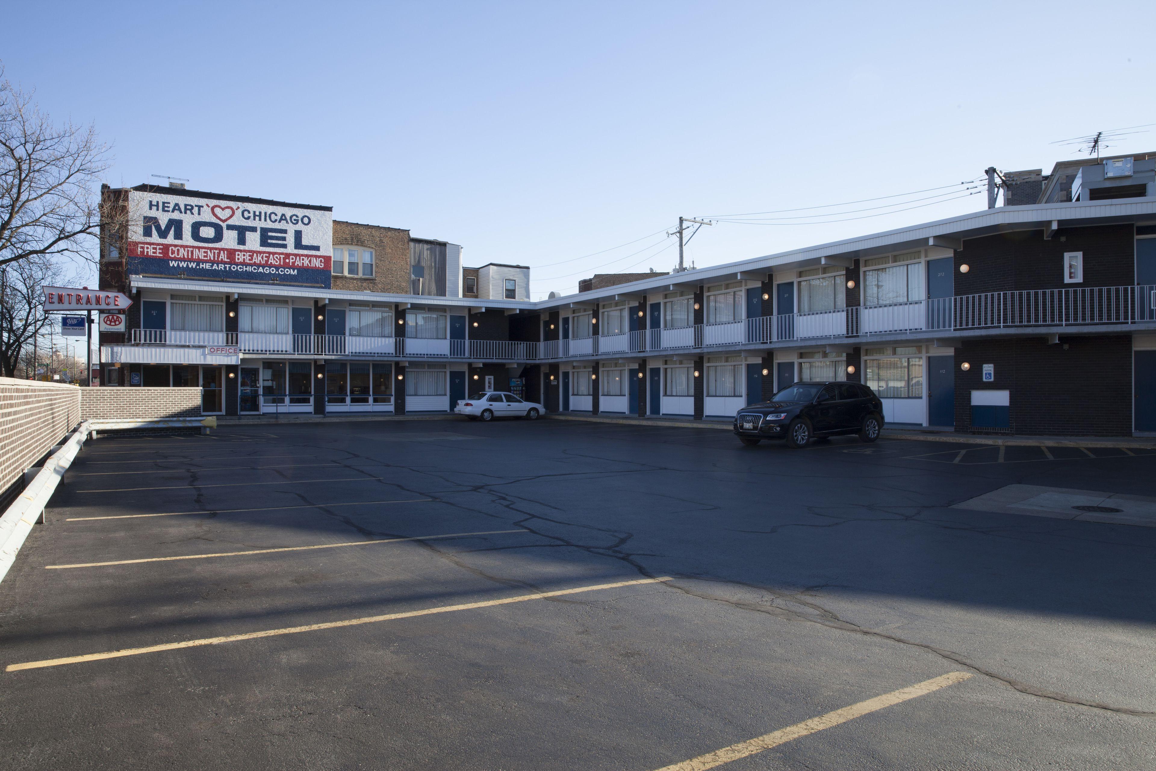 Motel Heart O' 3*