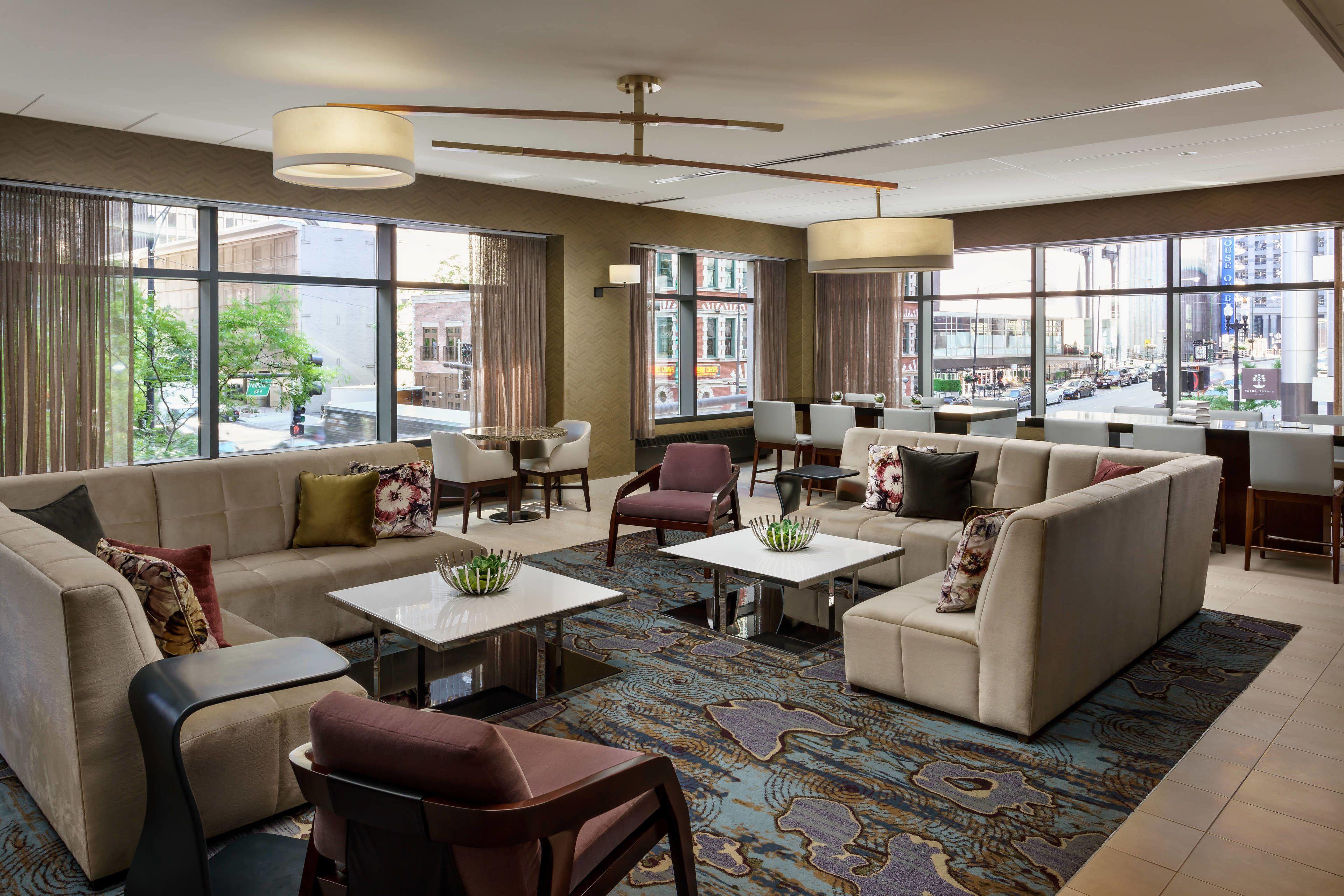By Marriott Downtown/river North