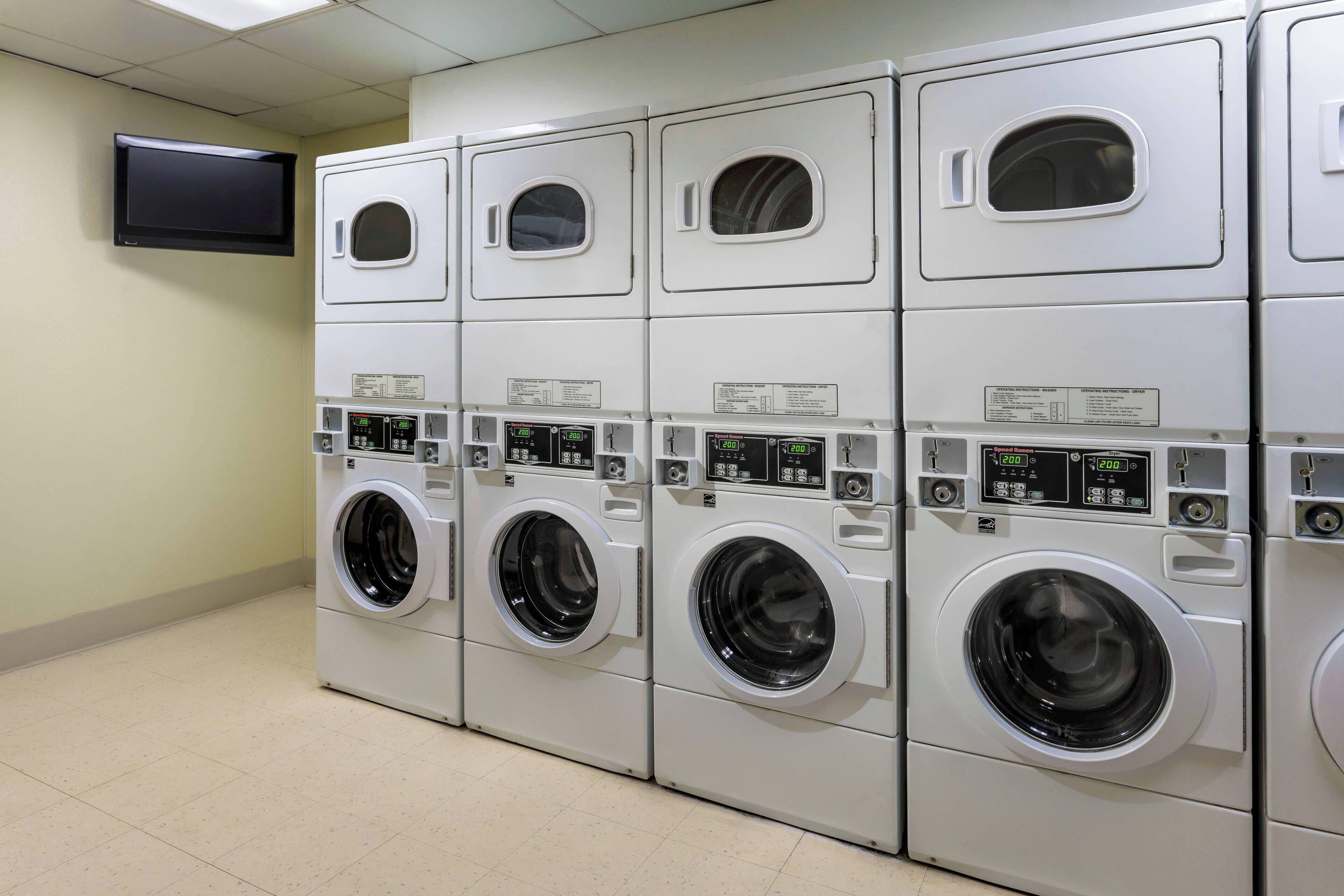 By Marriott Downtown/river North Chicago