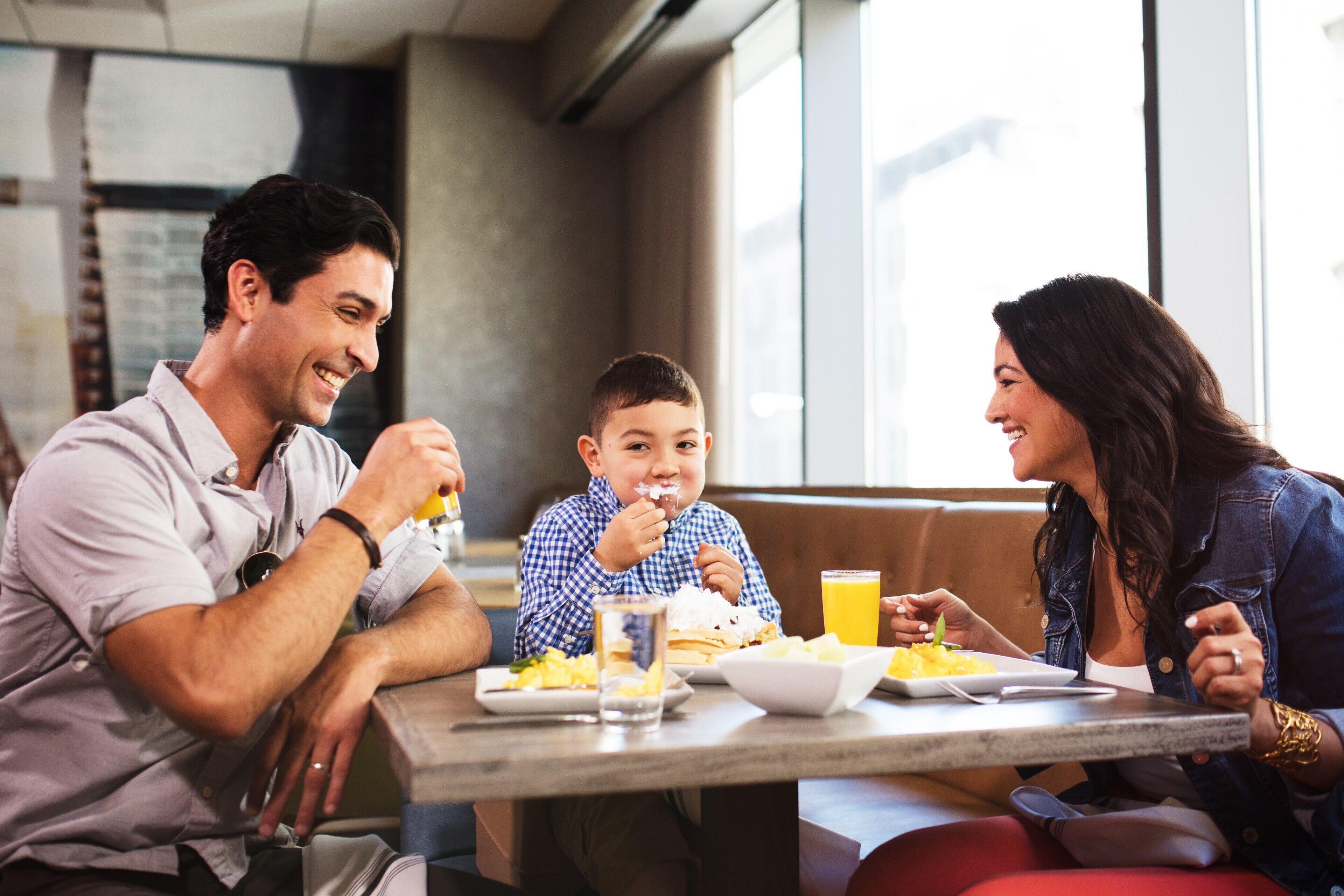 By Marriott Downtown/river North 3* Chicago