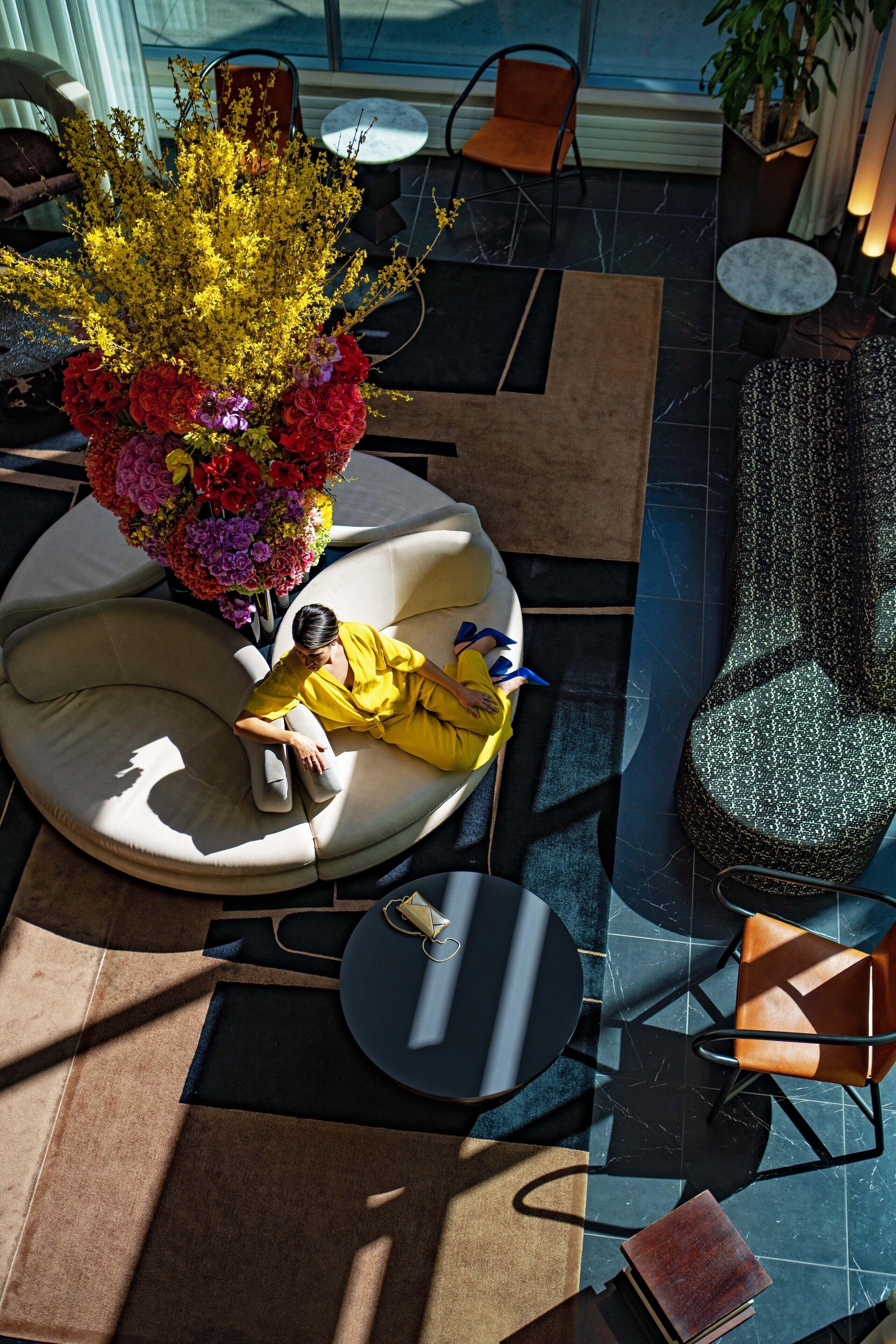 Thewit Chicago, A Hilton