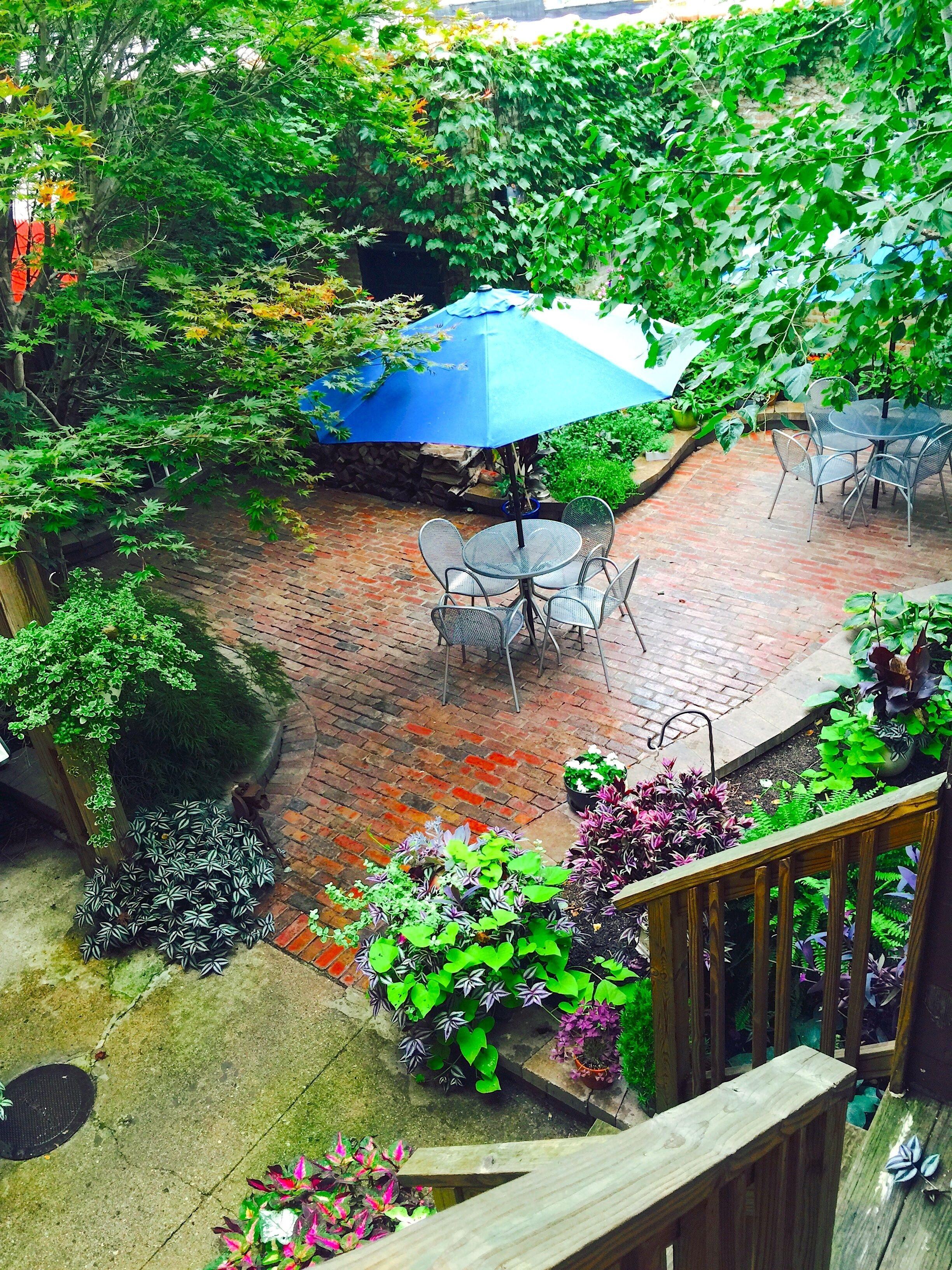 House 5863- Chicago's Premier 4* Chicago