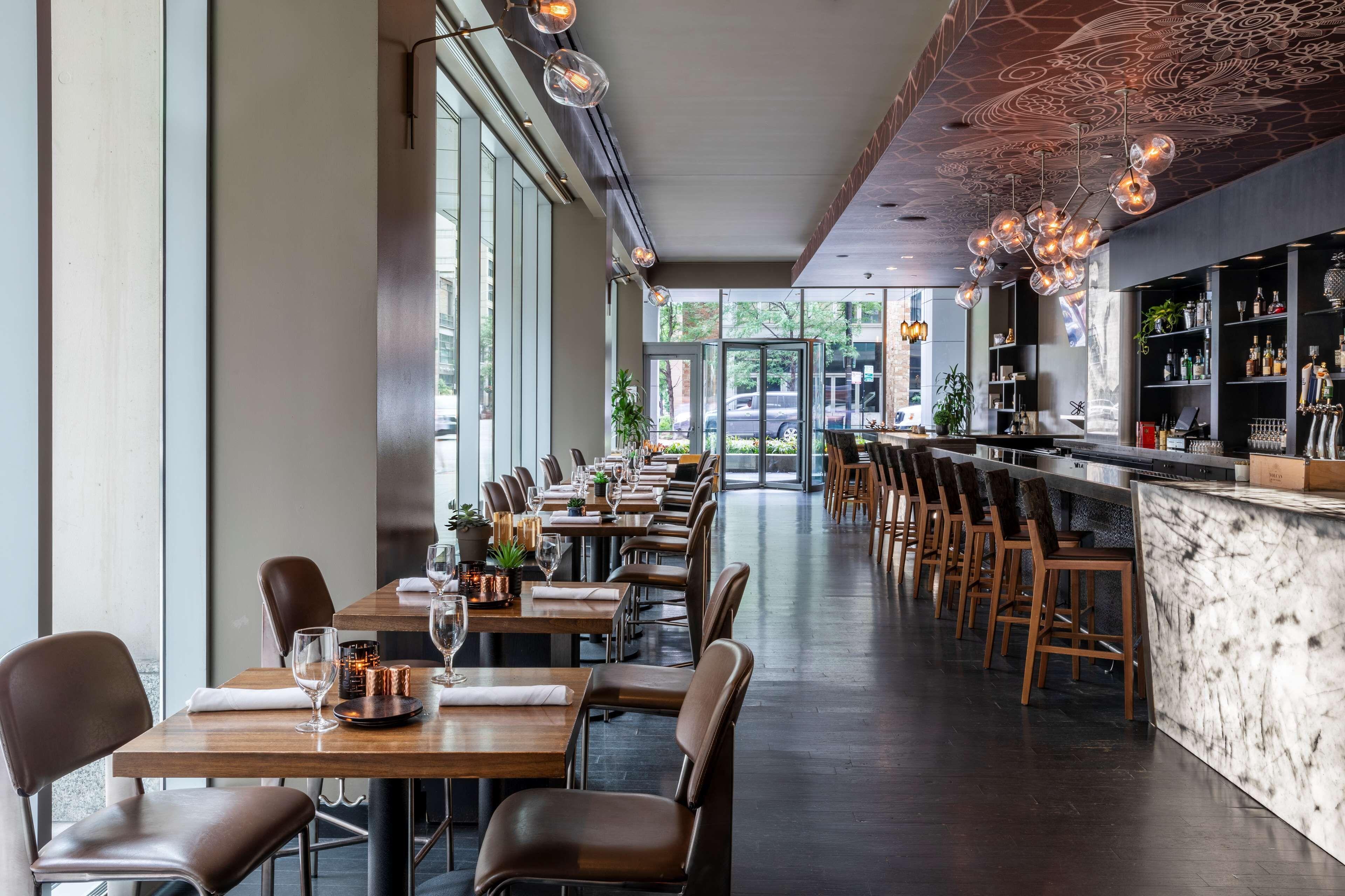 The Royal Sonesta River North Hotel