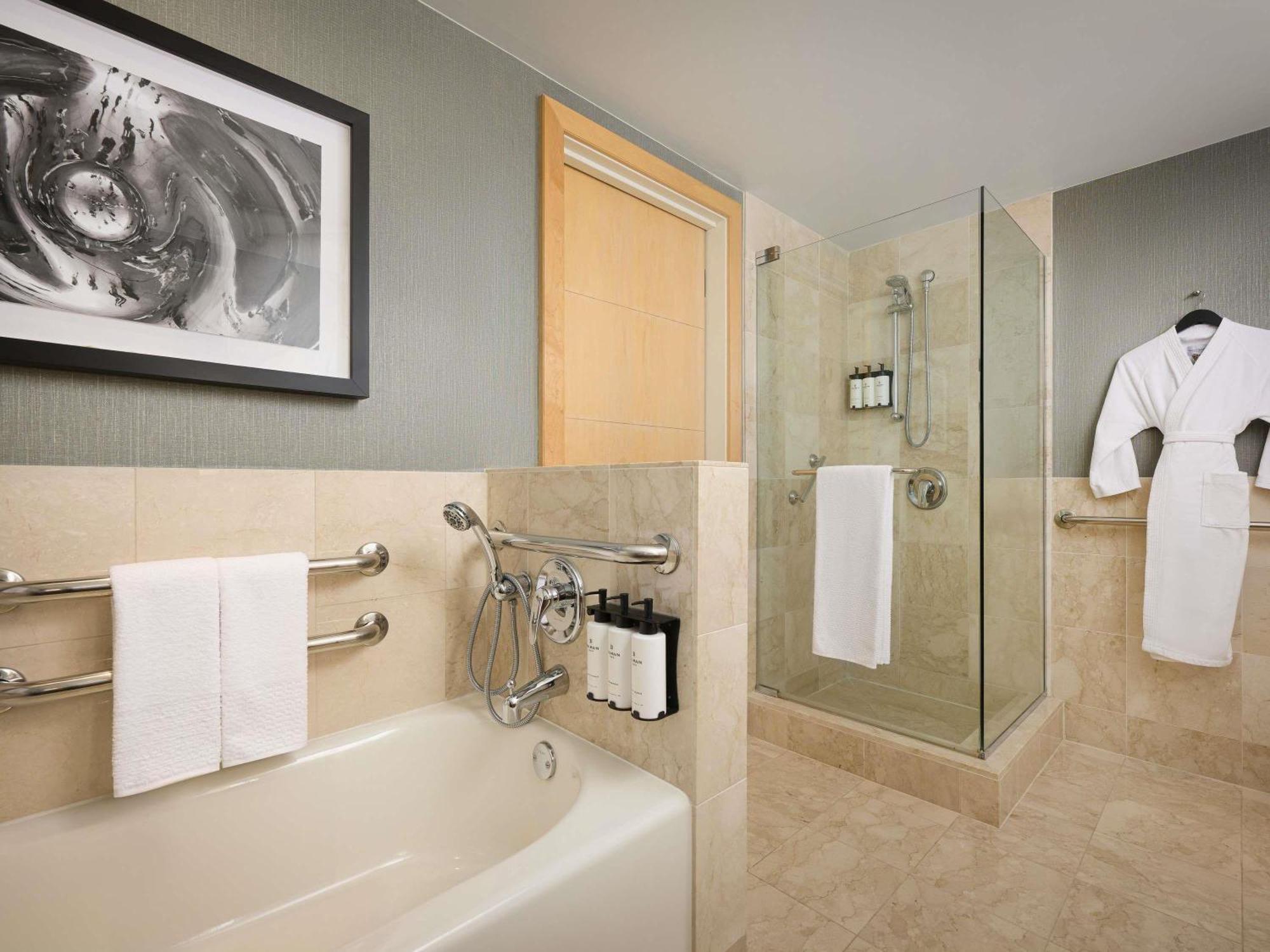 Sofitel Magnificent Mile Hotel