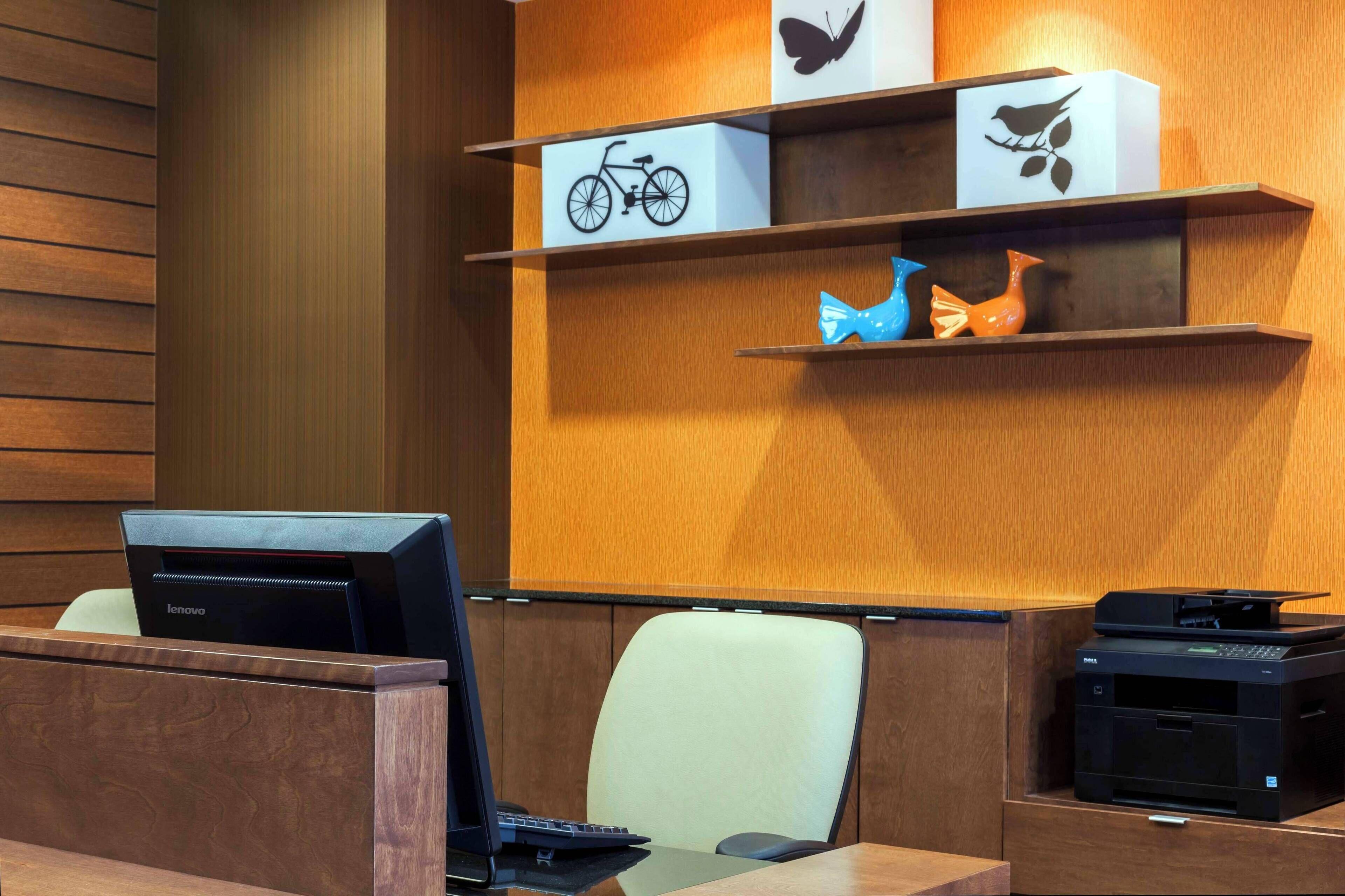 Fairfield And Downtown-river North Hotel 3*