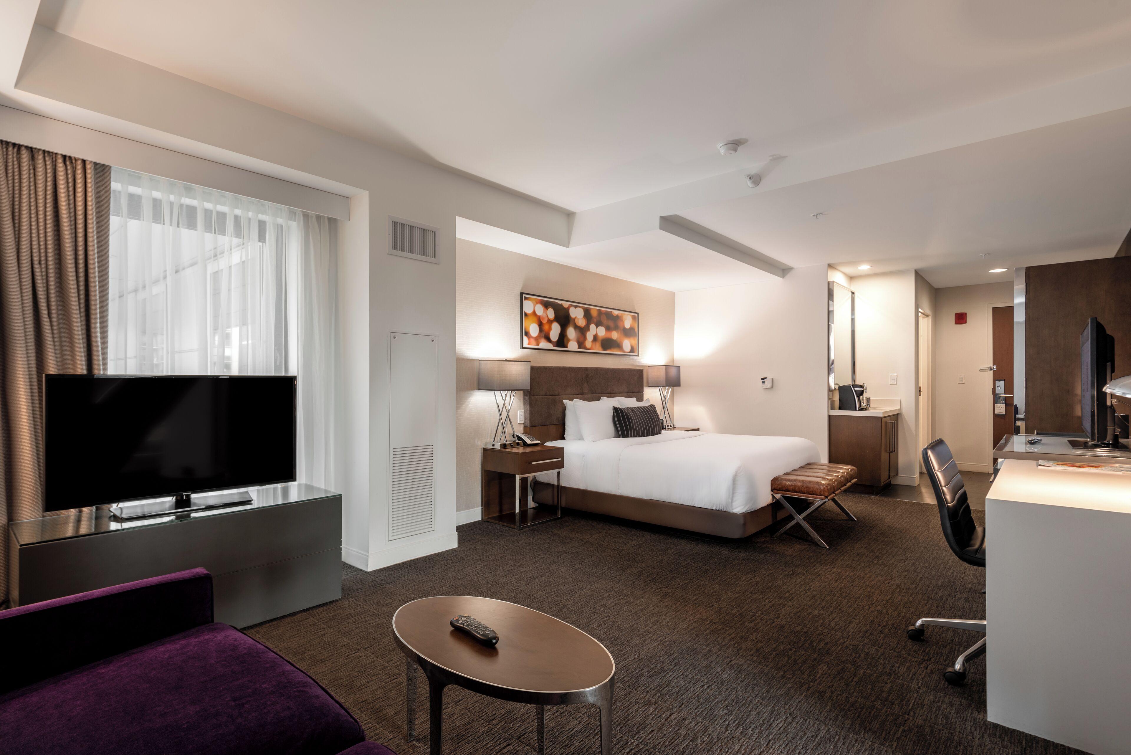 Hotel Godfrey Chicago