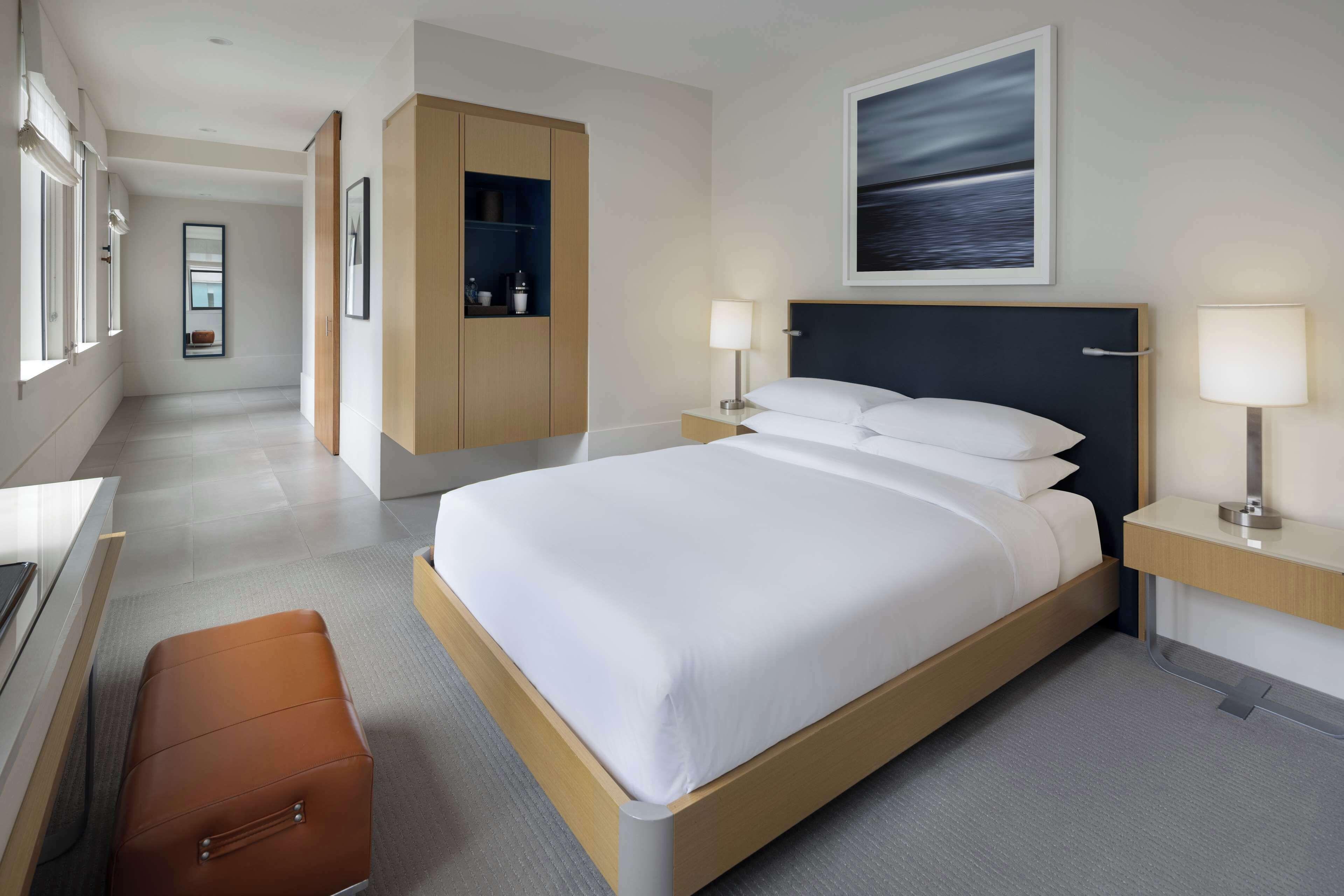 Hyatt Centric The Loop Hotel