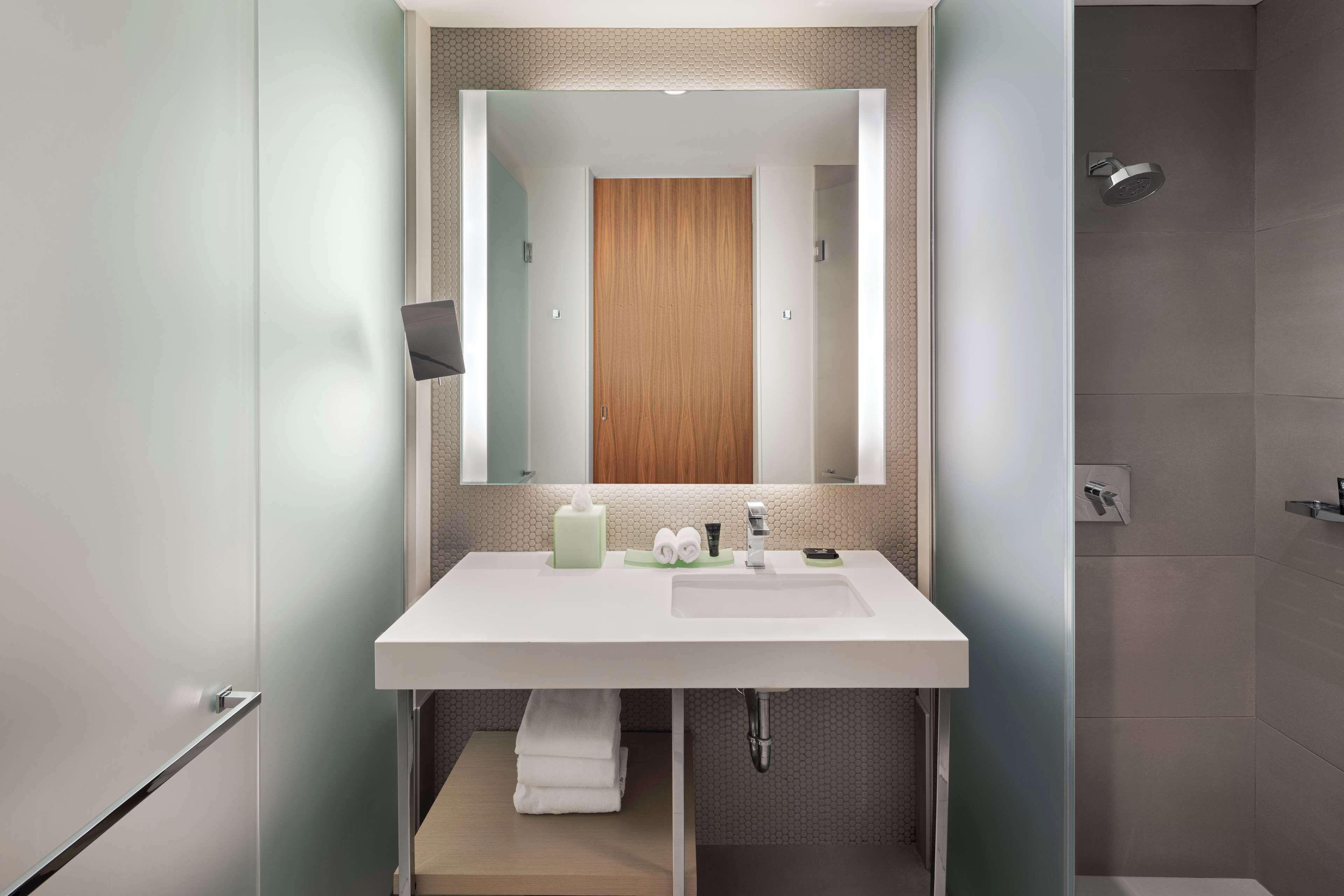 Hyatt Centric The Loop Hotel Chicago