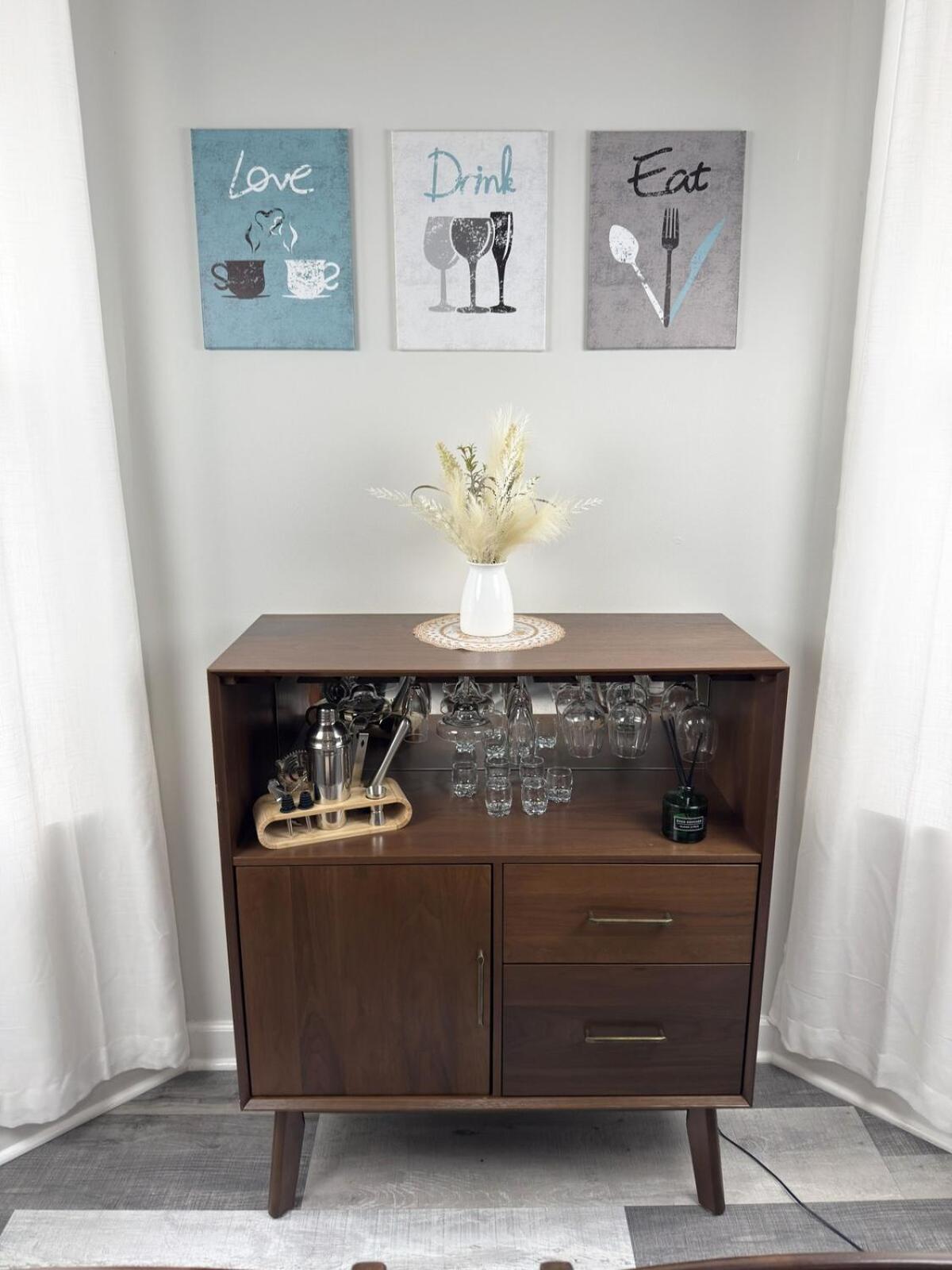 Stylish 2bedroom W Games & Free Parking *