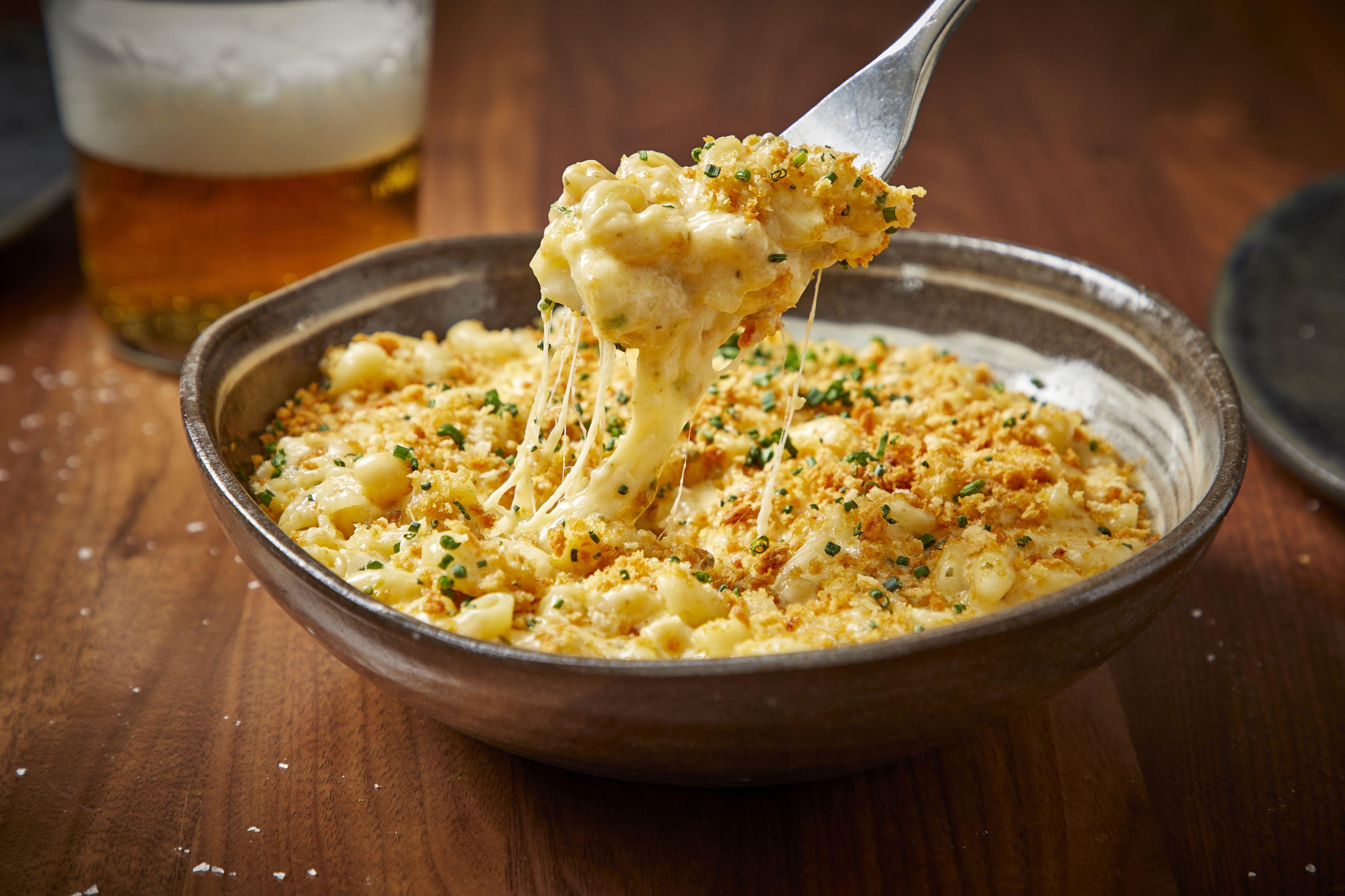 By Marriott Downtown Magnificent Mile 3*