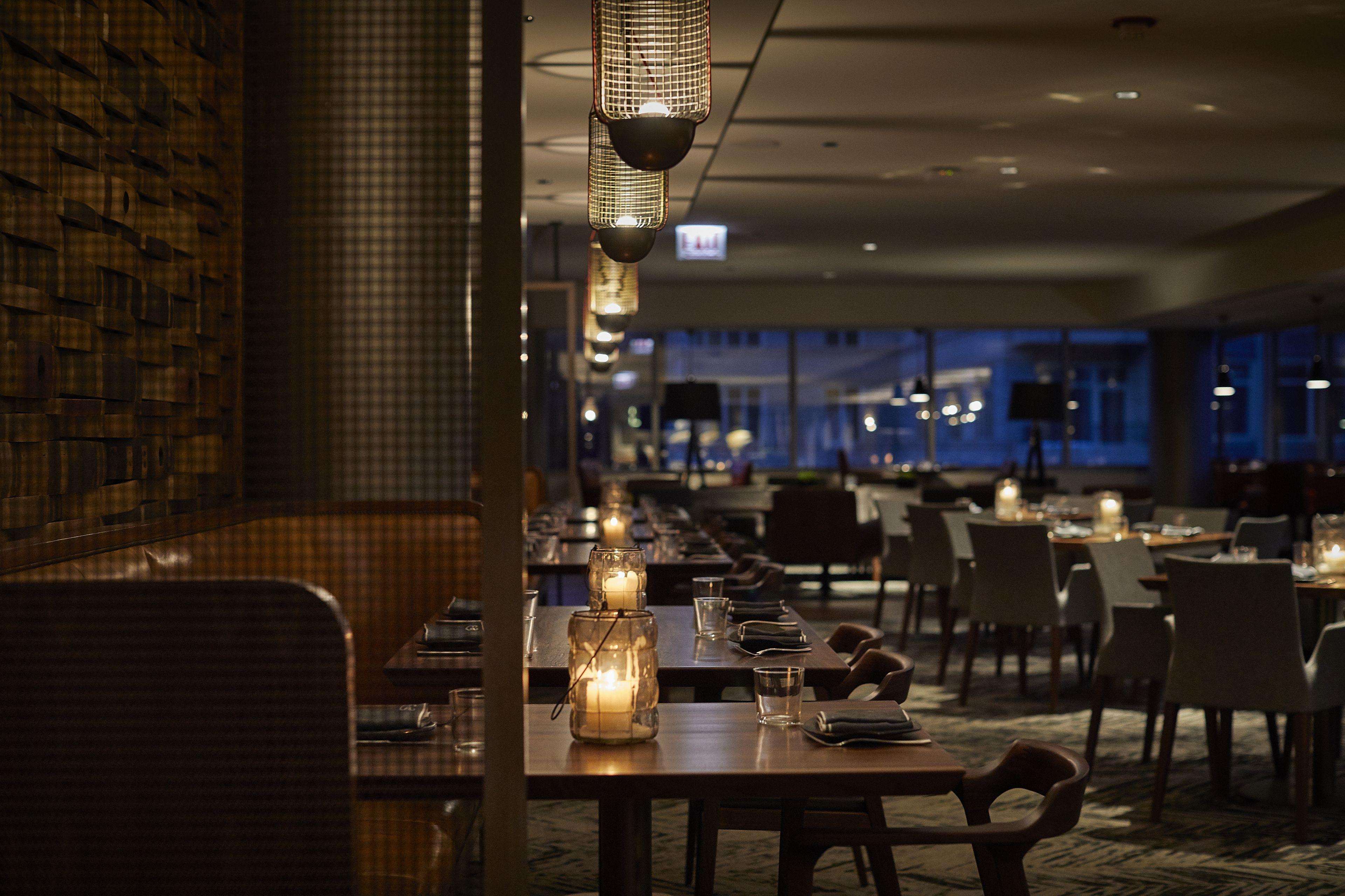 Hotel By Marriott Downtown Magnificent Mile