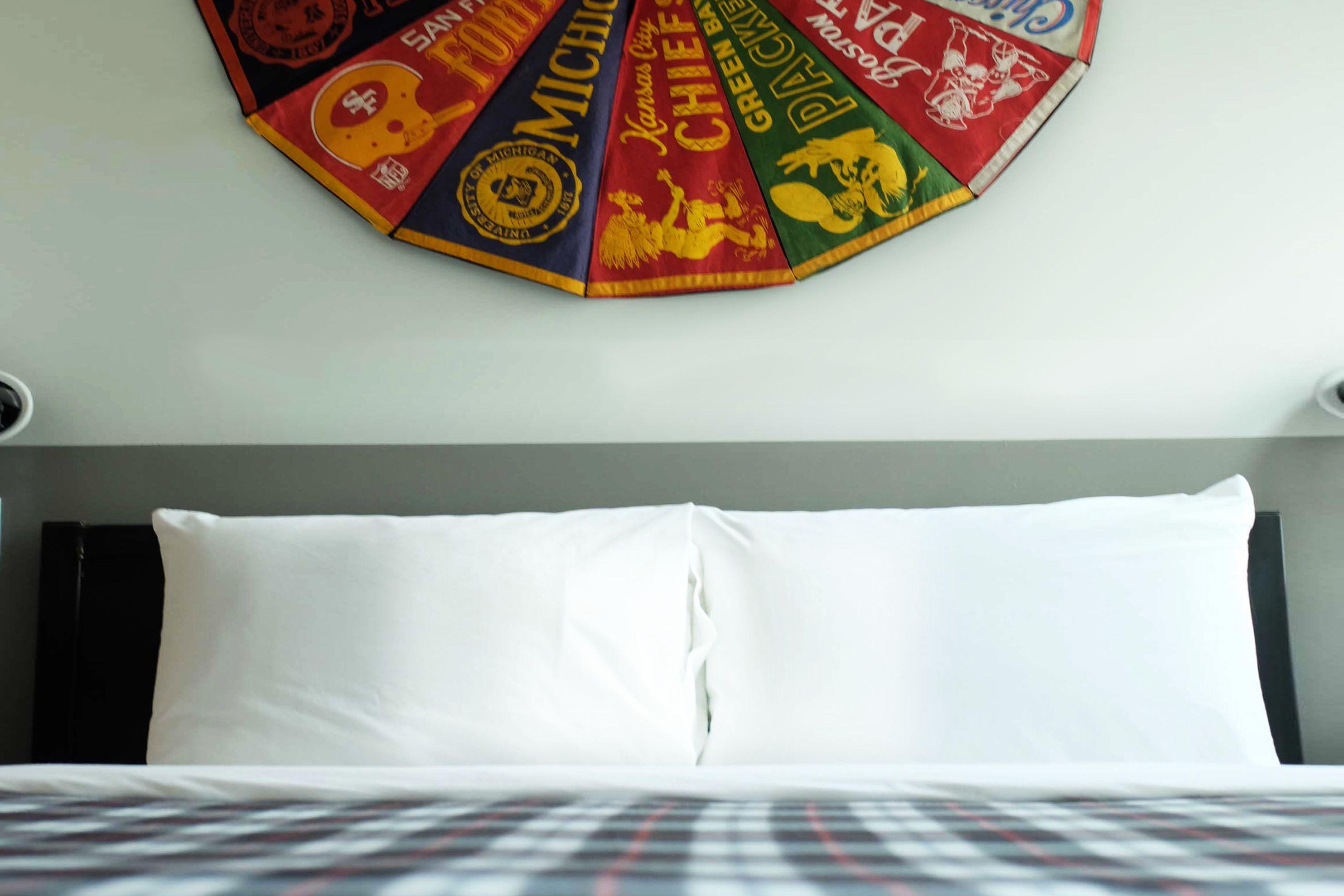 Hotel The Collection River North 3*