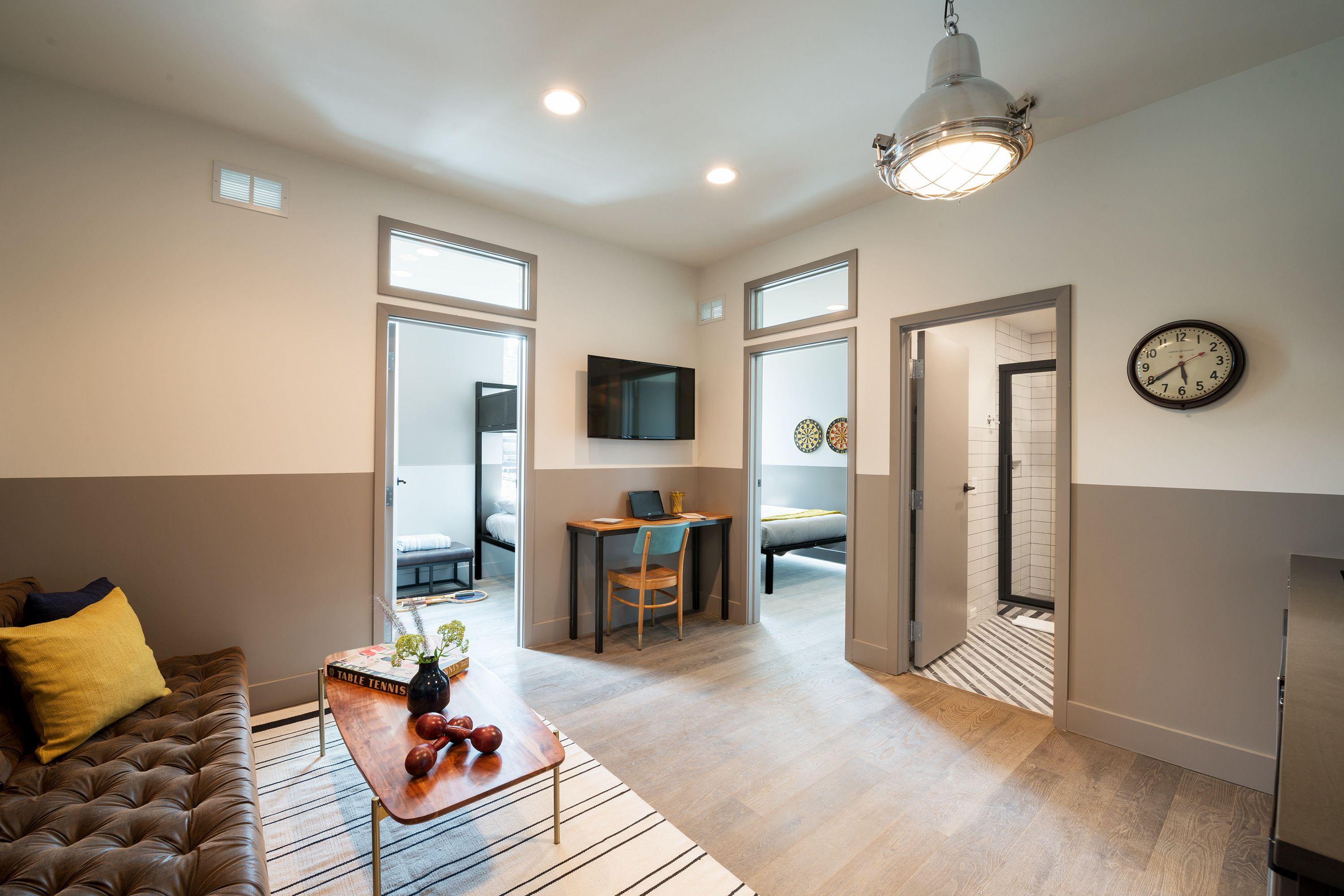 Hotel The Collection River North