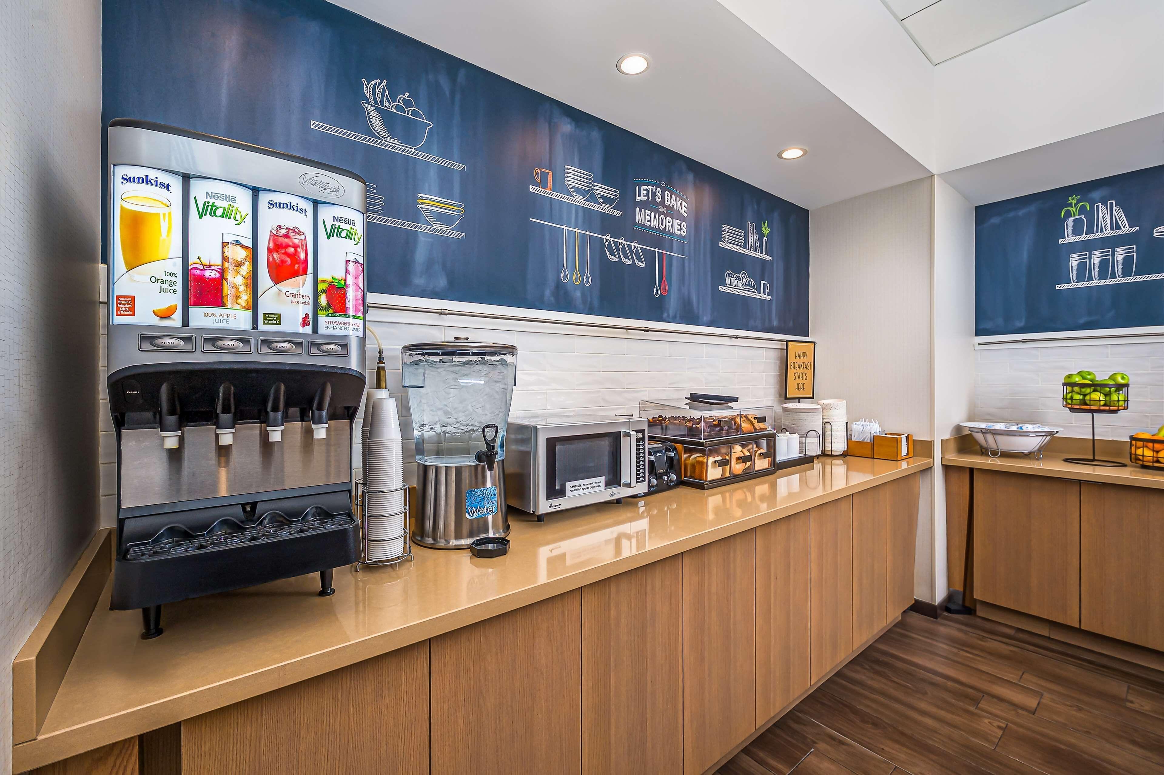 Hampton North-loyola Station, Il Hotel 3*