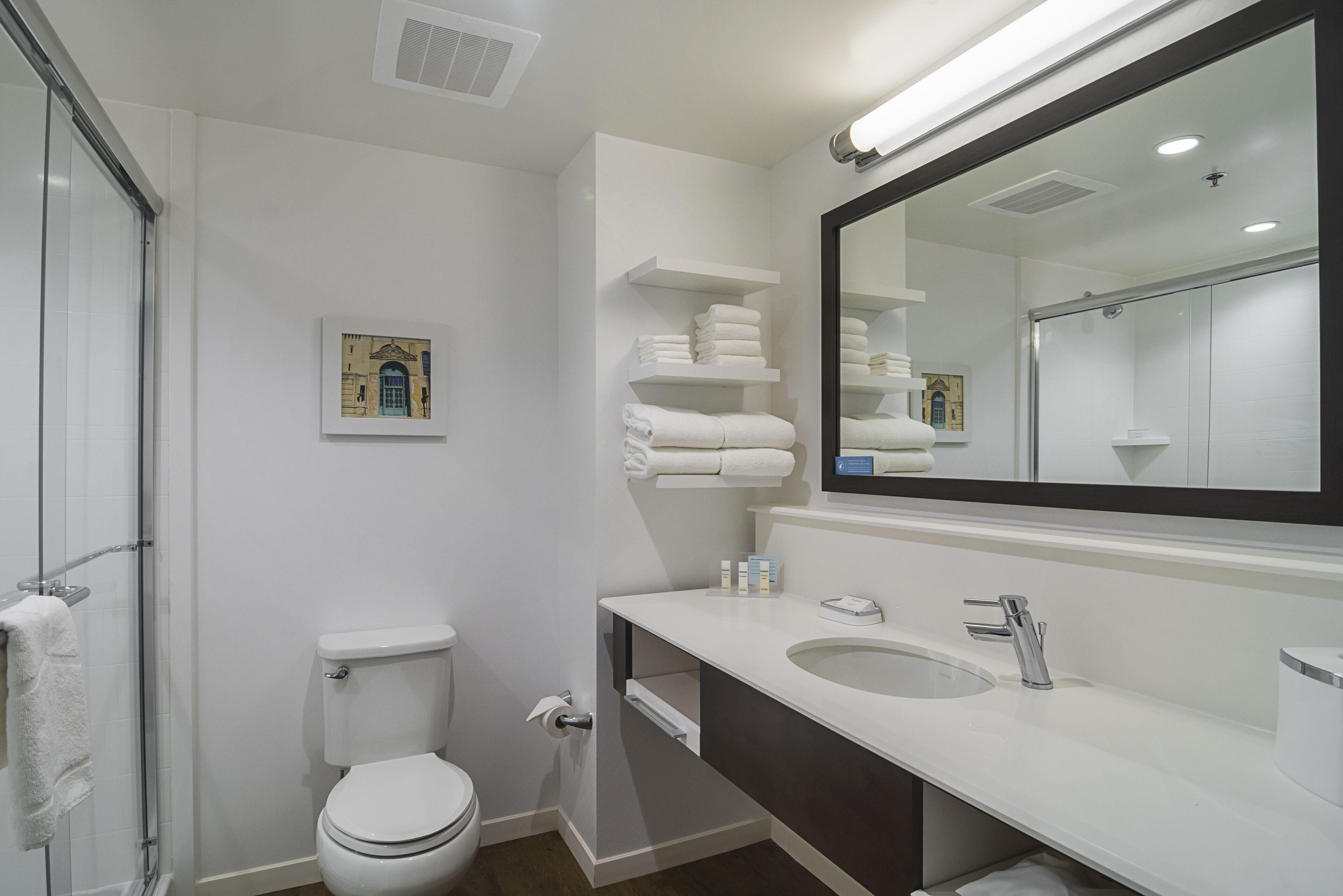 Hampton Inn Chicago North-Loyola Station, Il 3*