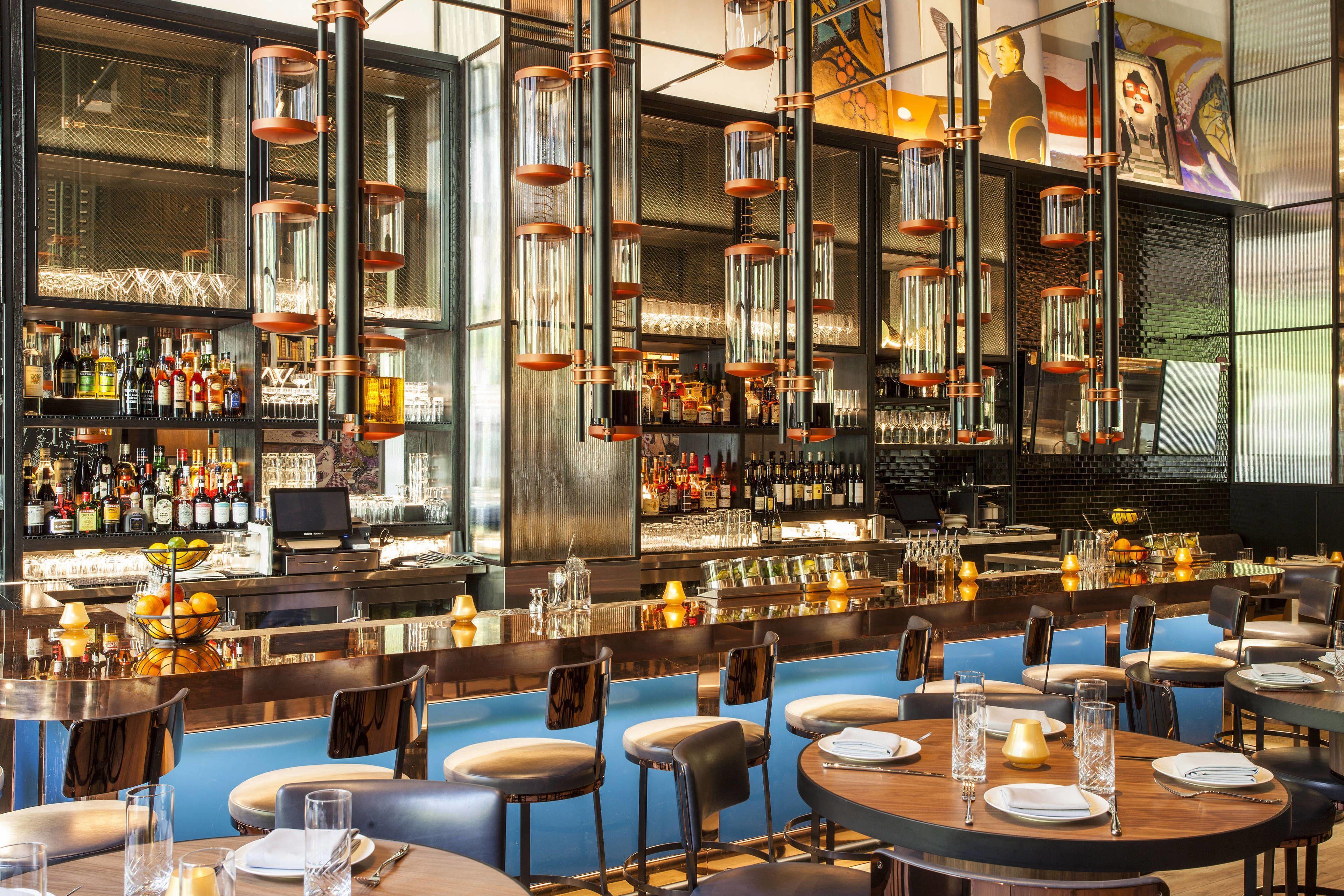 Emc2, Autograph Collection Chicago