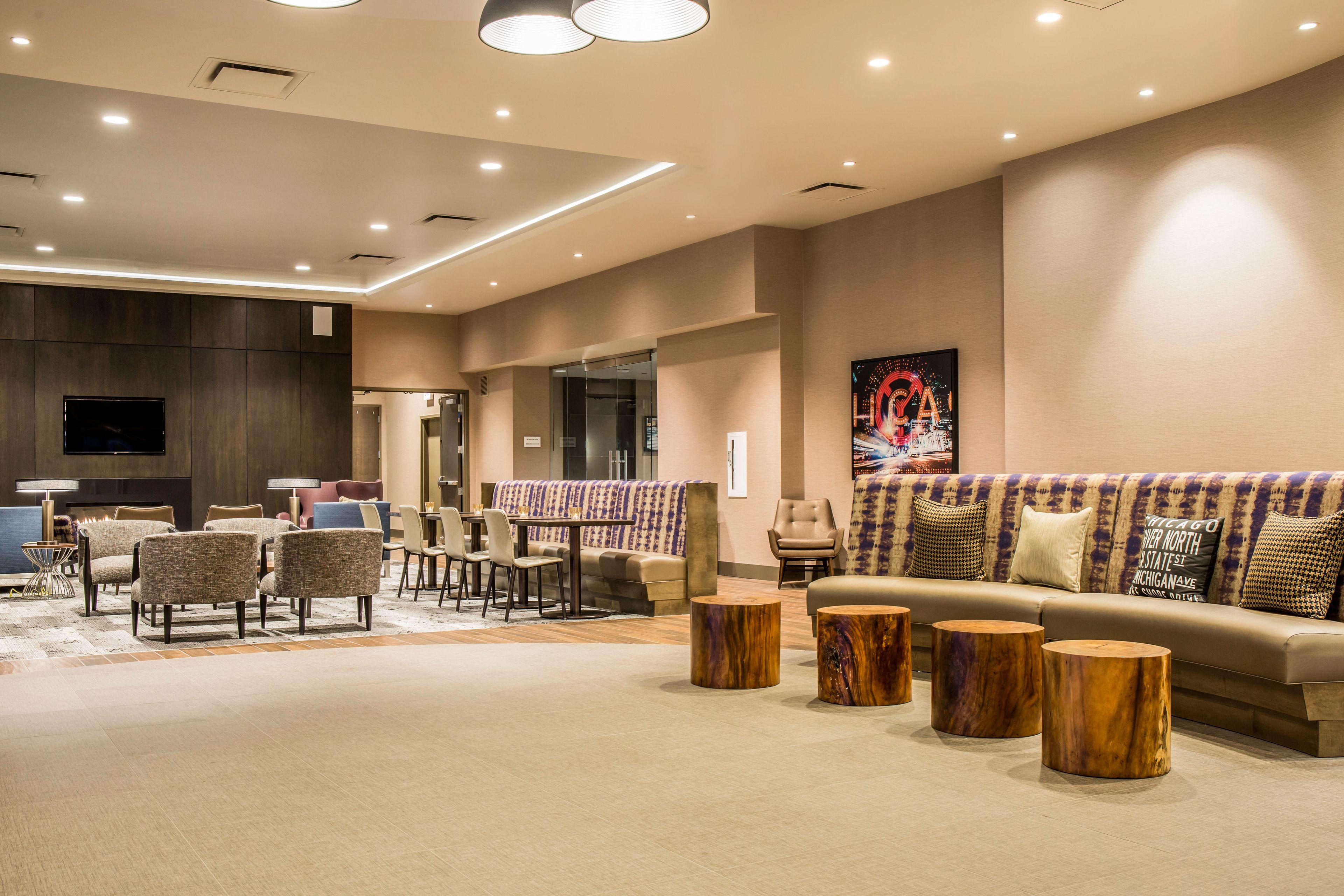 Cambria Loop - Theatre District 4* Chicago