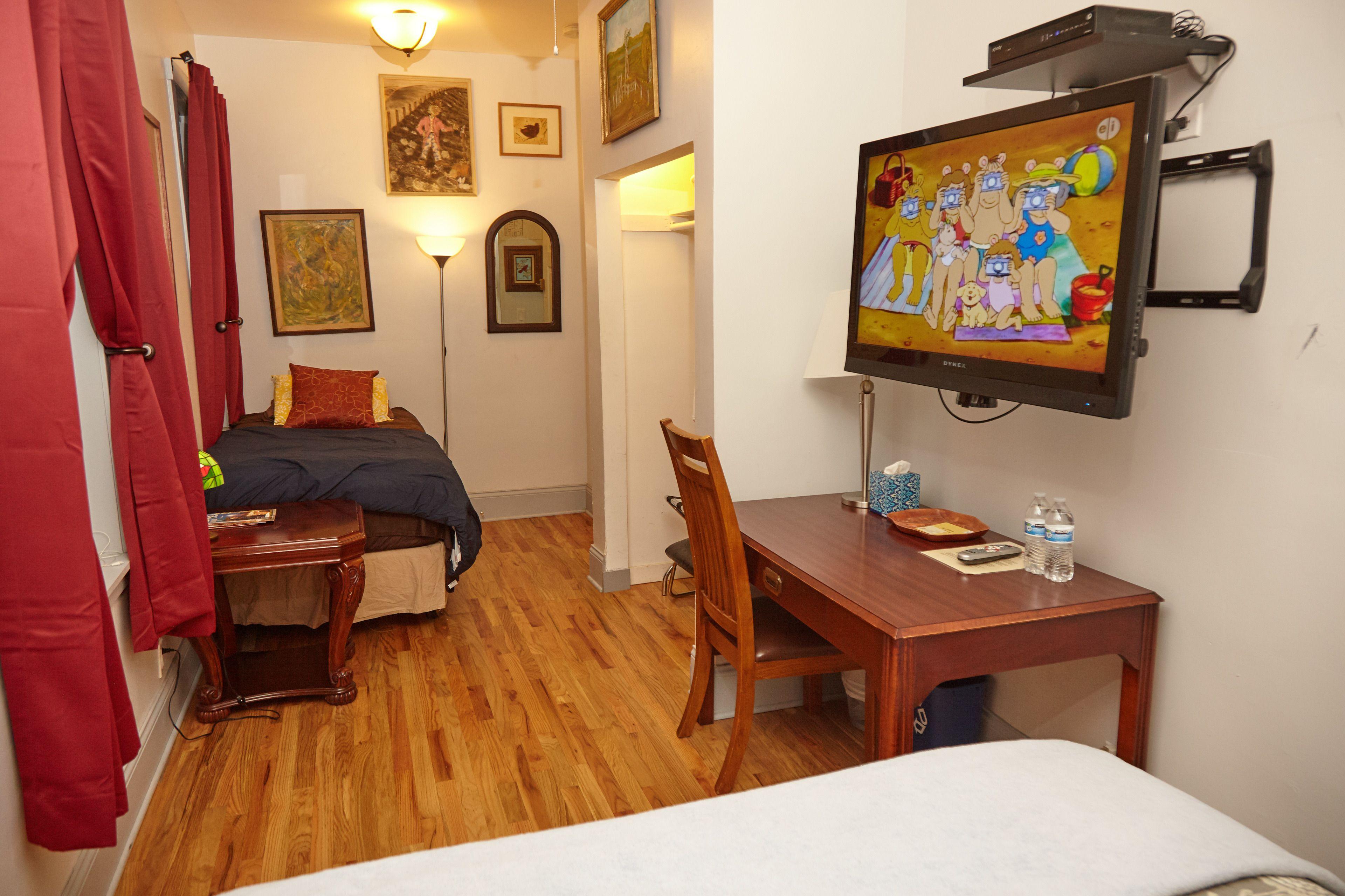 Ray's Bucktown Bed & Breakfast Chicago