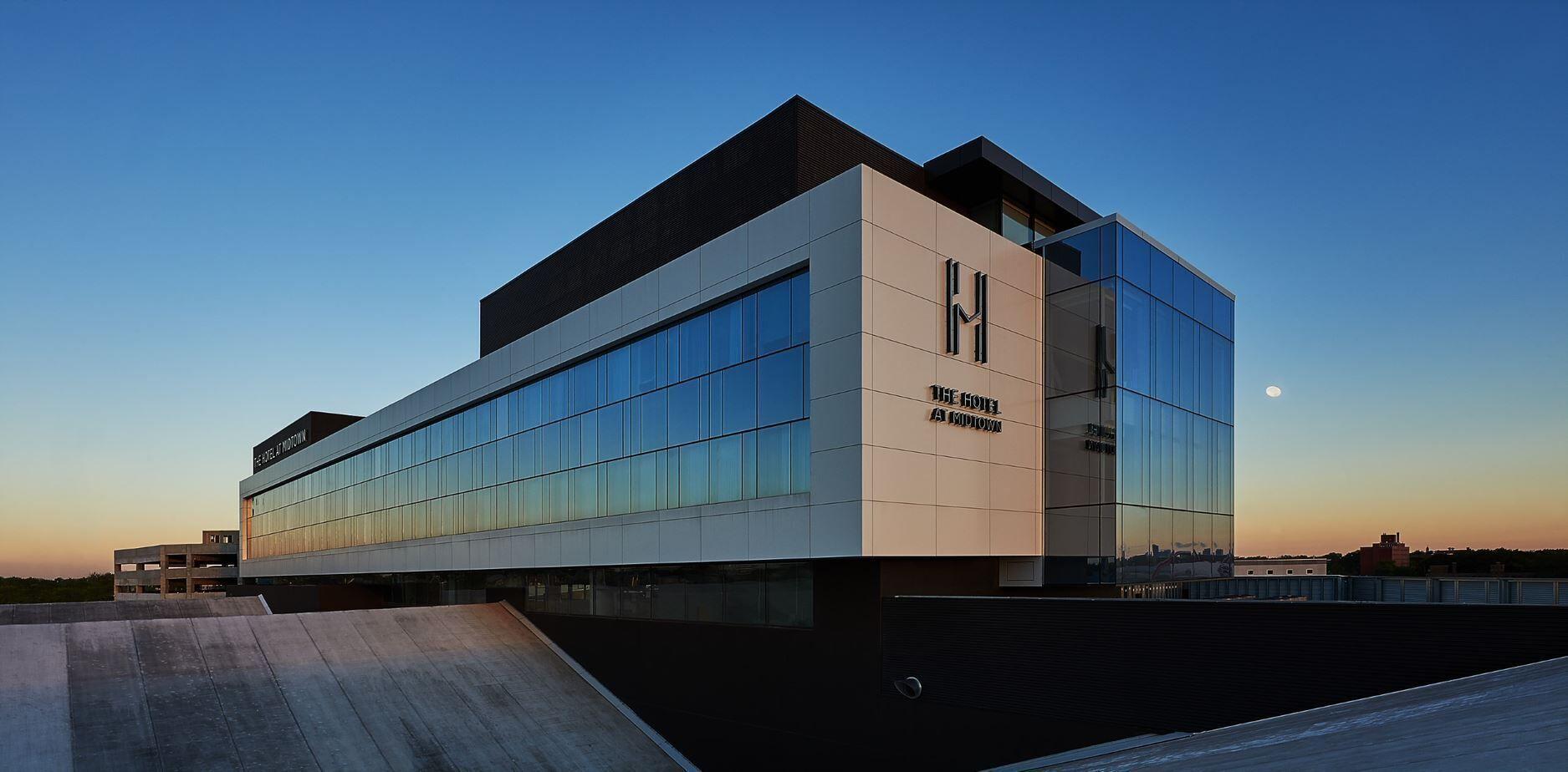 Resort The & Athletic Club At Midtown