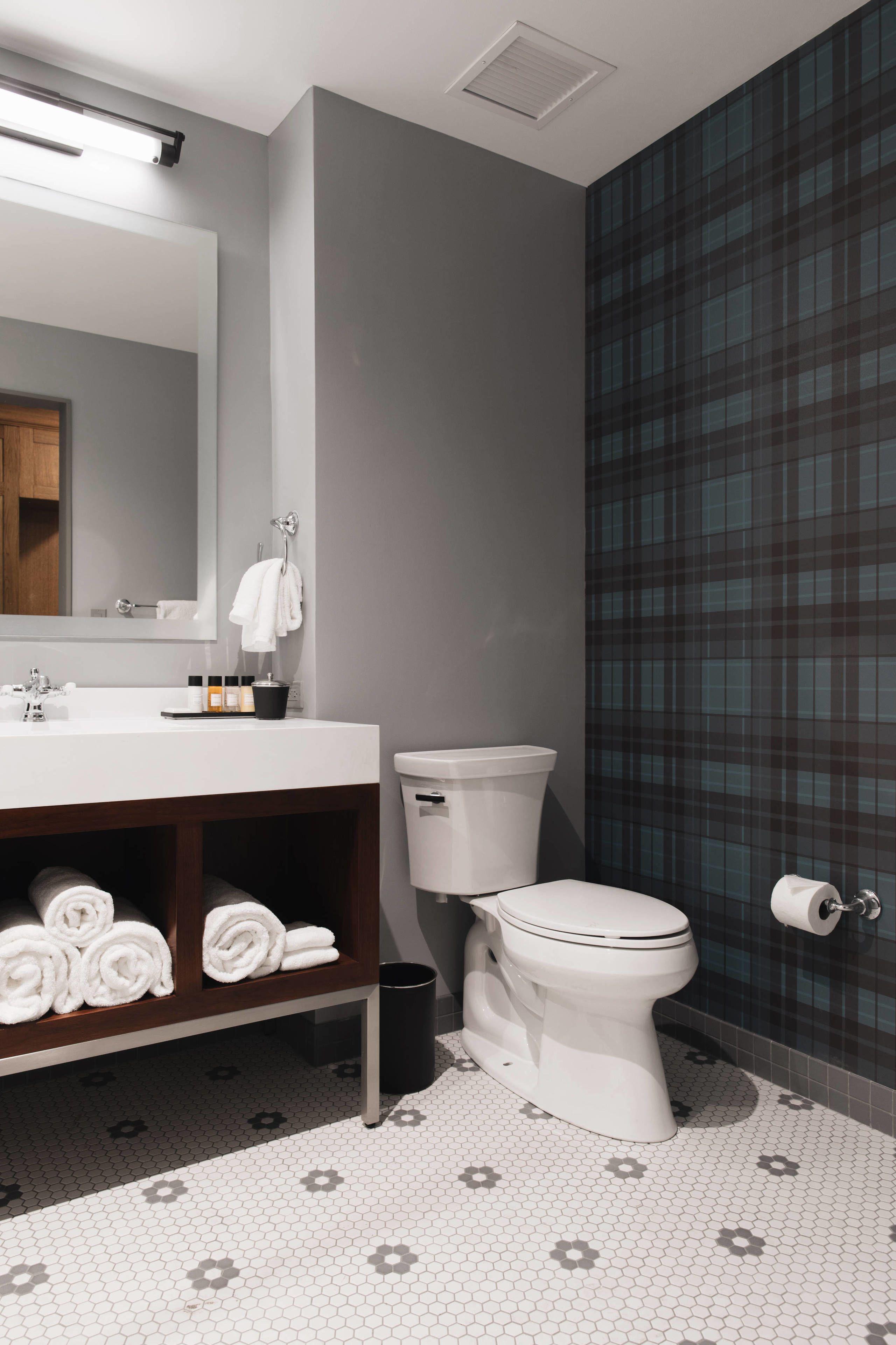 Zachary, Chicago, A Tribute Portfolio Hotel Chicago