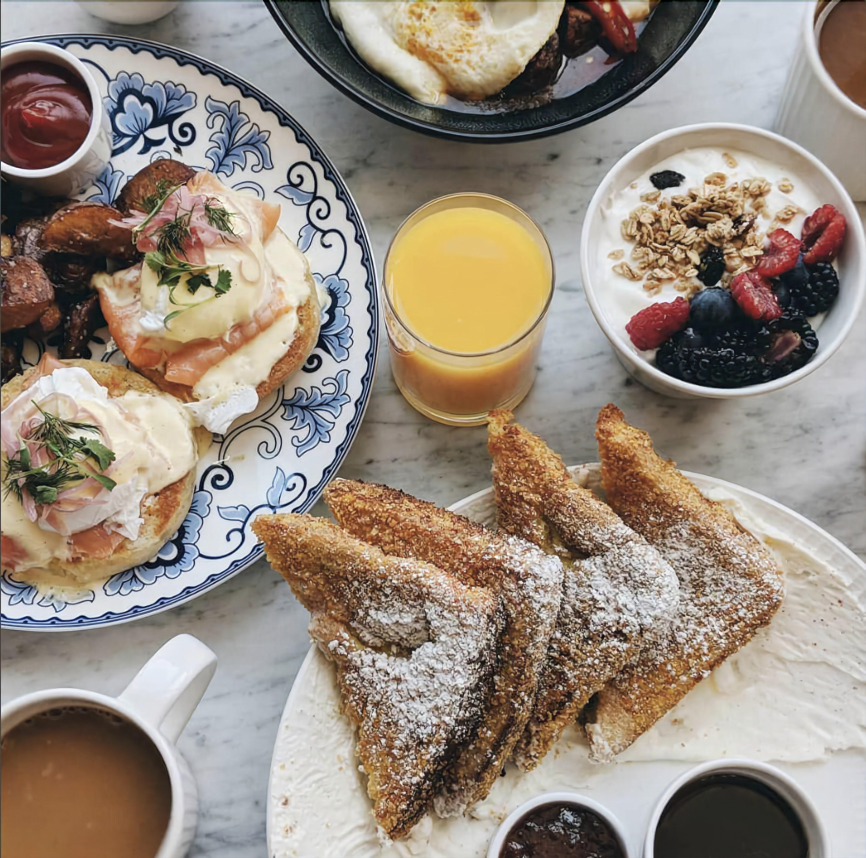 Hotel Zachary, Chicago, A Tribute Portfolio