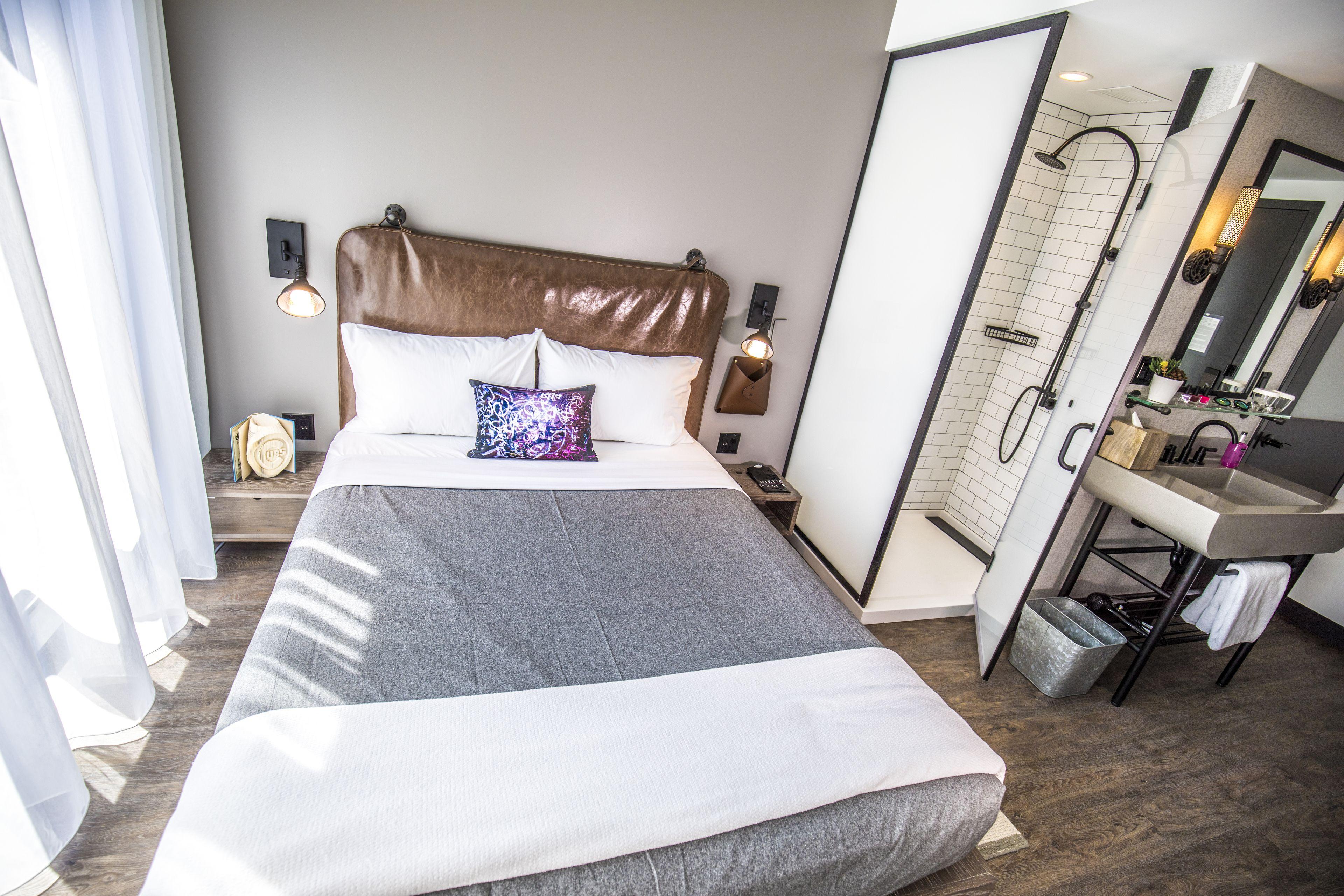 Hotel Moxy Downtown 3*