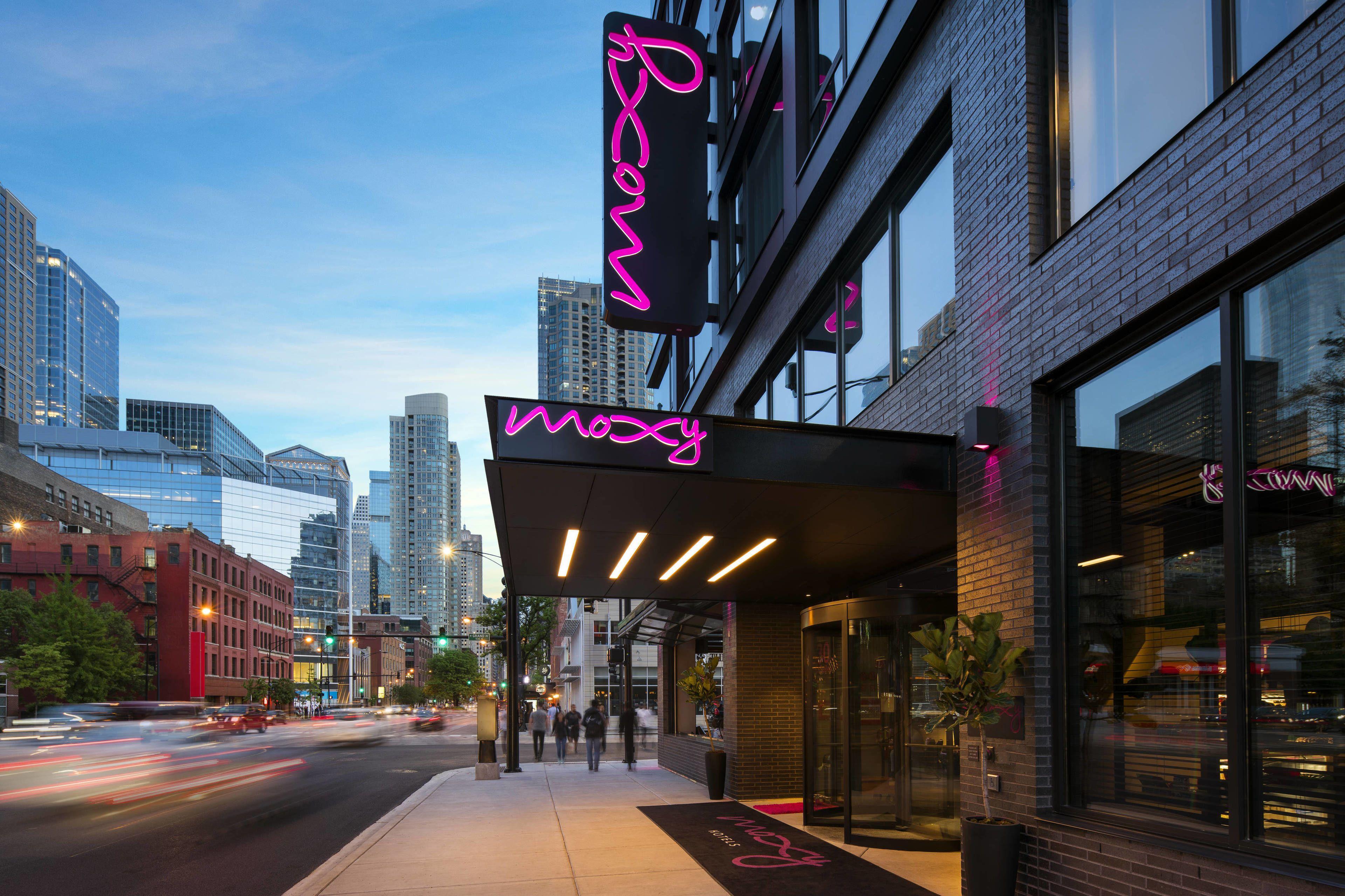 Hotel Moxy Downtown 3*