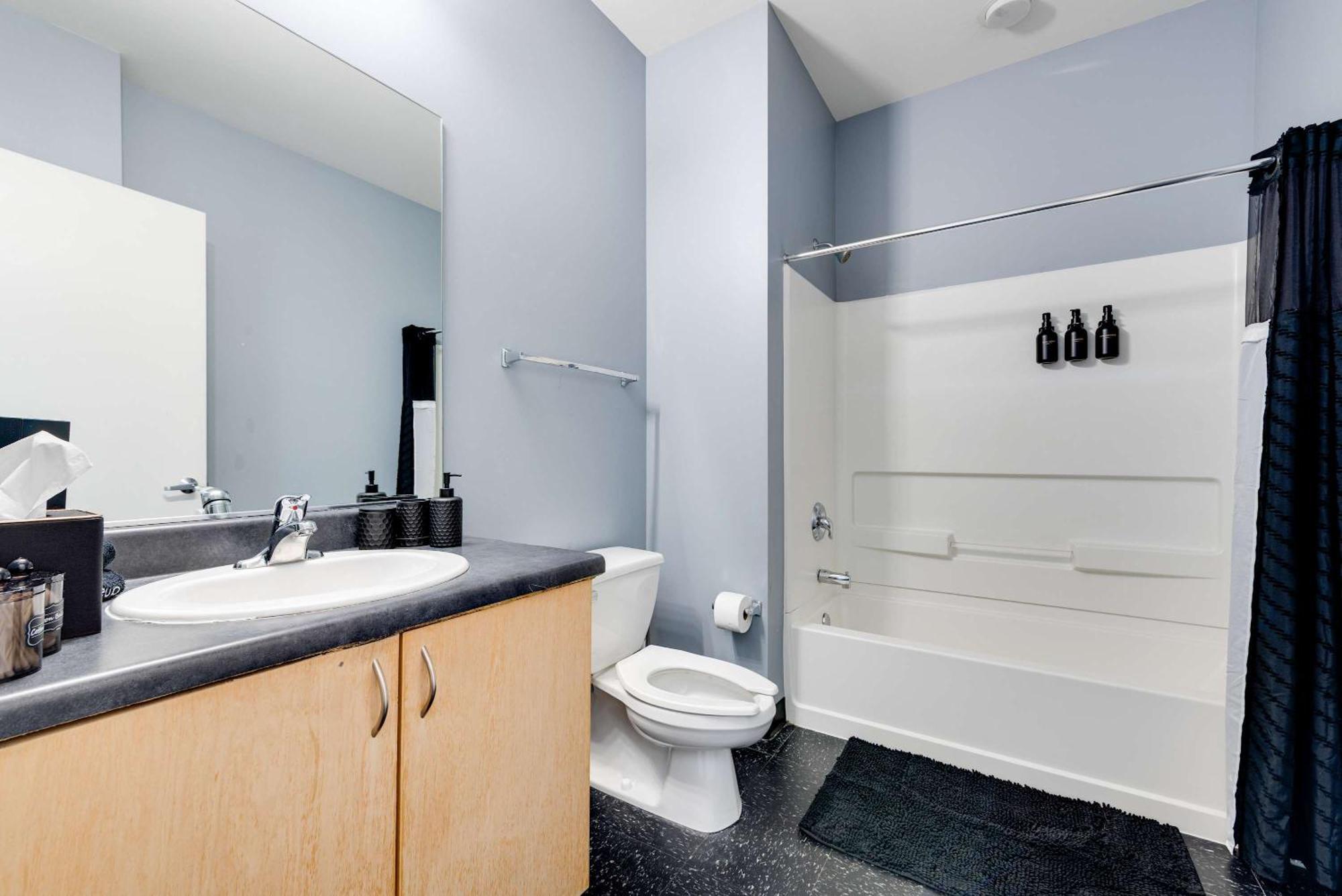 West Loop - Views With In & Out Parking 1