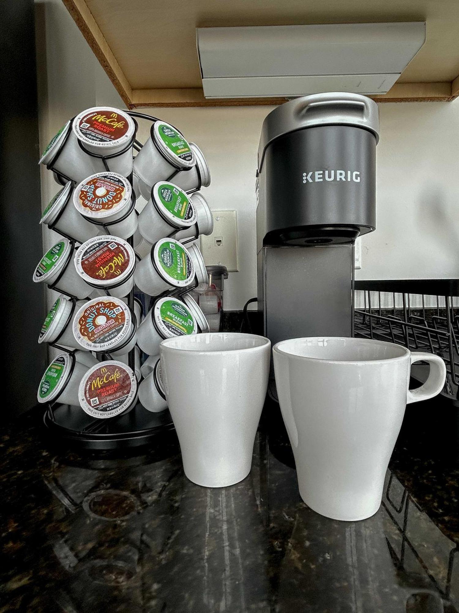 West Loop - Views With In & Out Parking 1 Apartment *