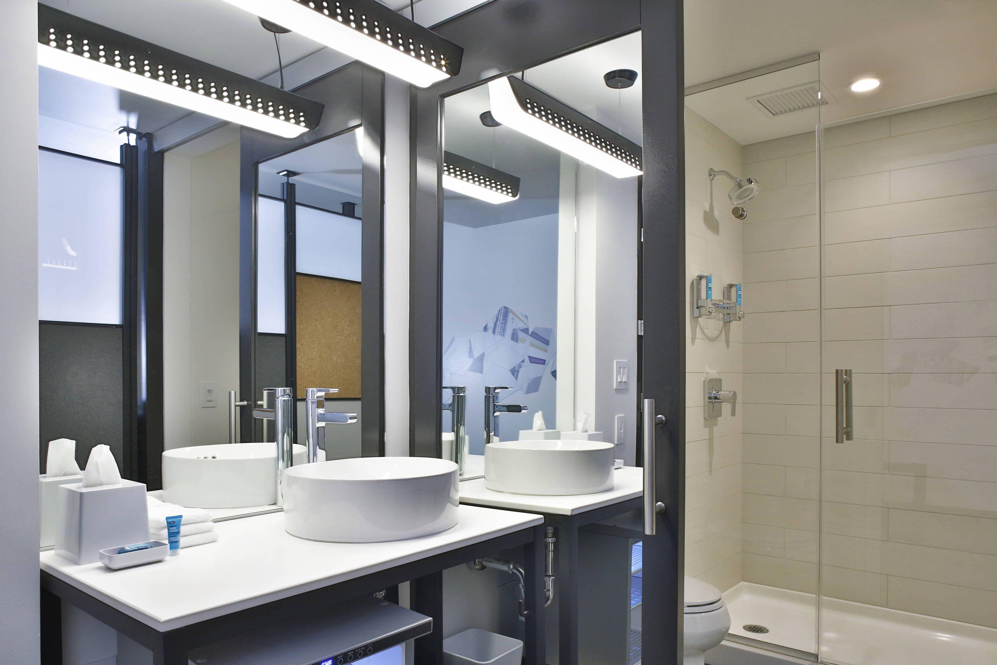 Aloft Mag Mile Hotel