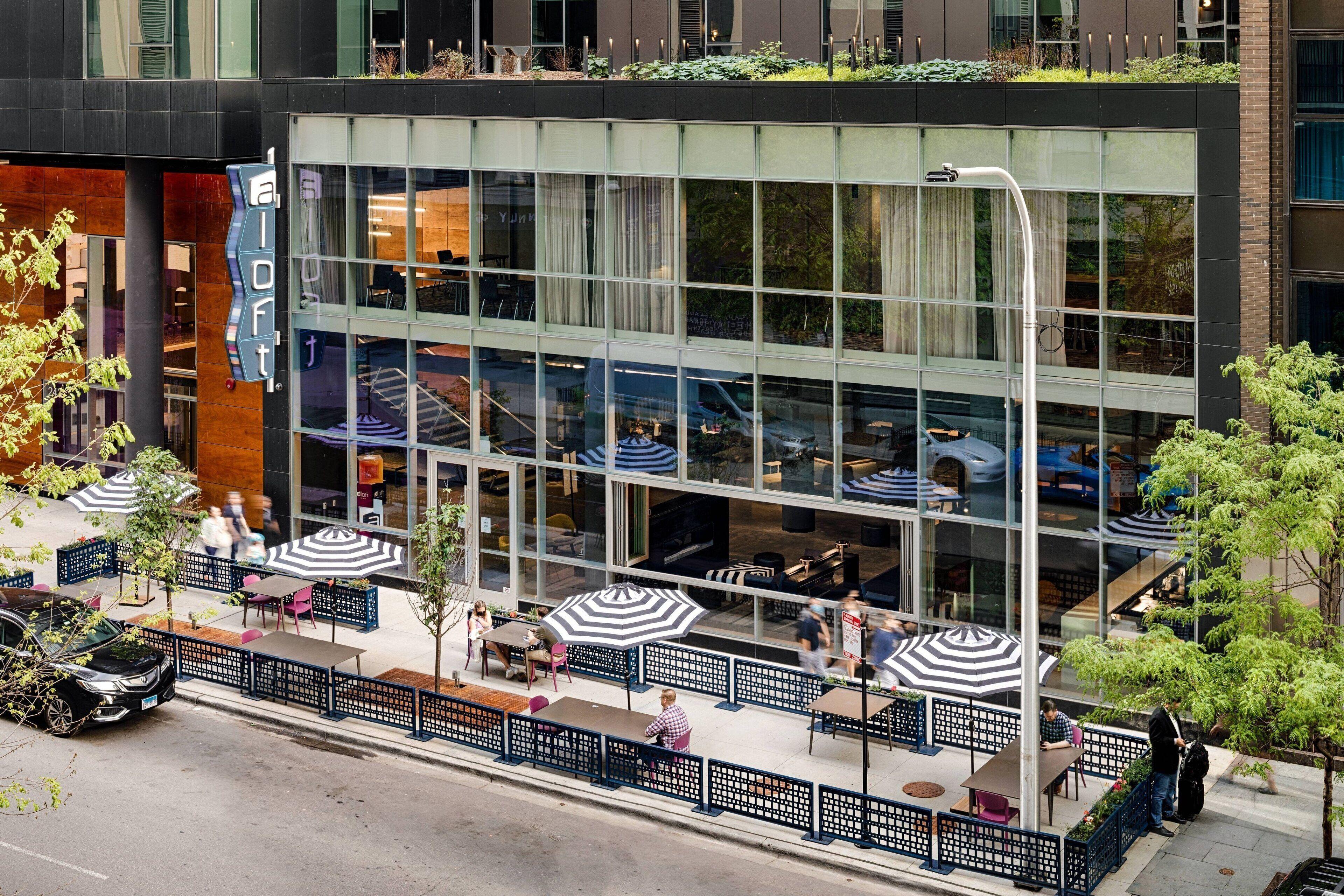 Aloft Mag Mile Hotel Chicago