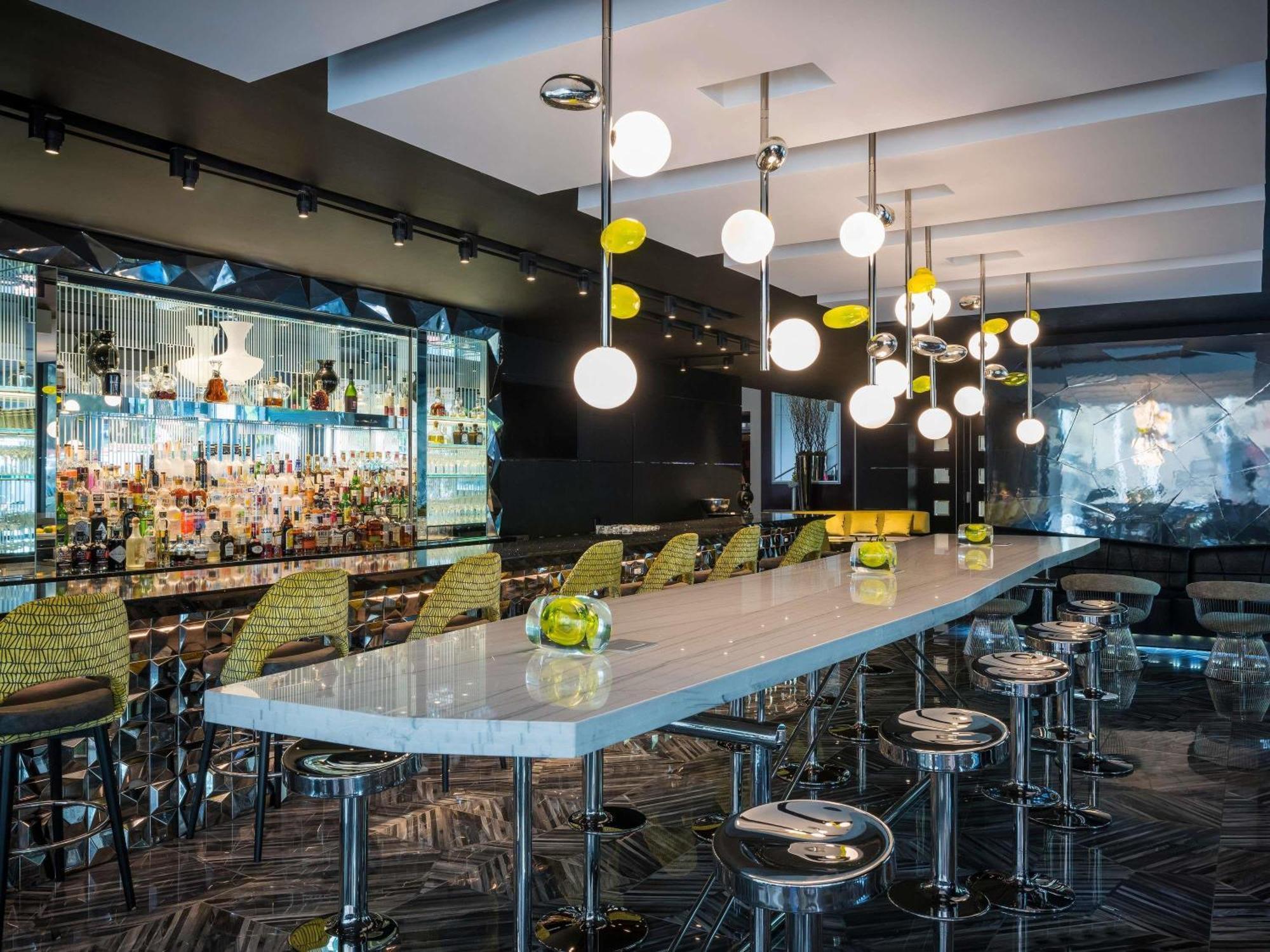 Hotel Sofitel Magnificent Mile 5*