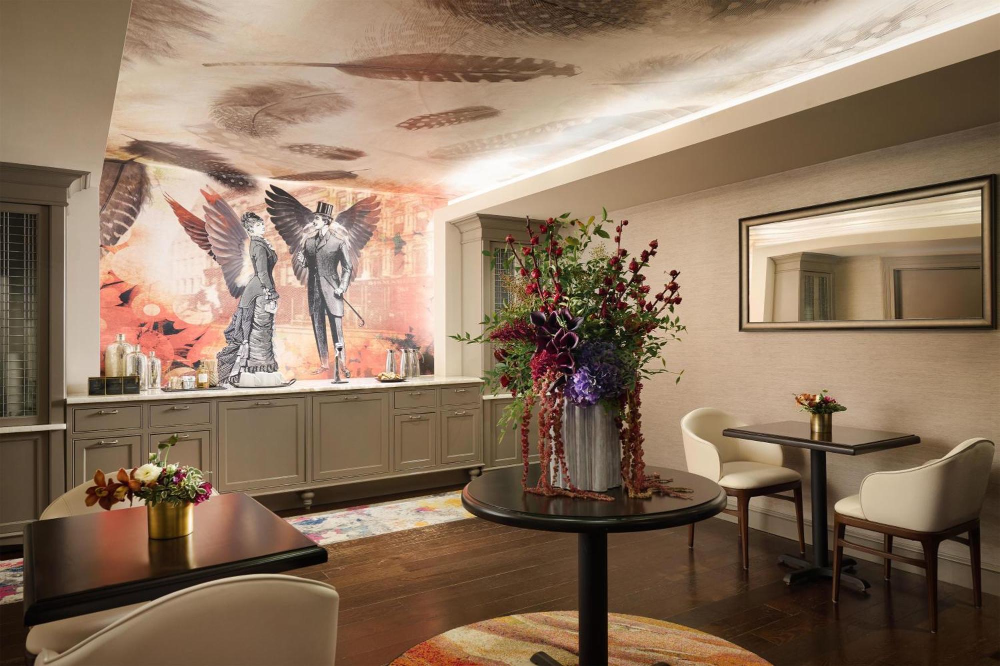 The Allegro Royal Sonesta Loop 4*