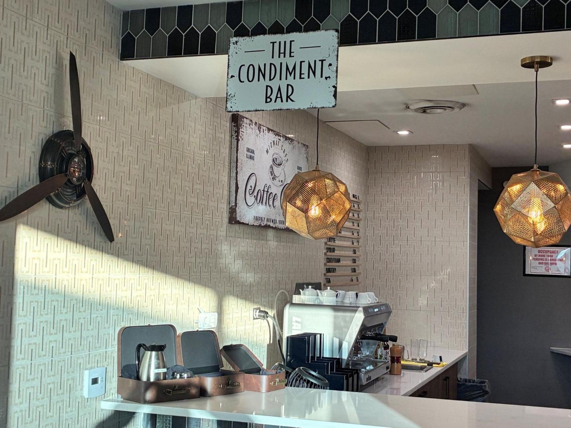 Hotel Midway Airport S By Ihg Chicago