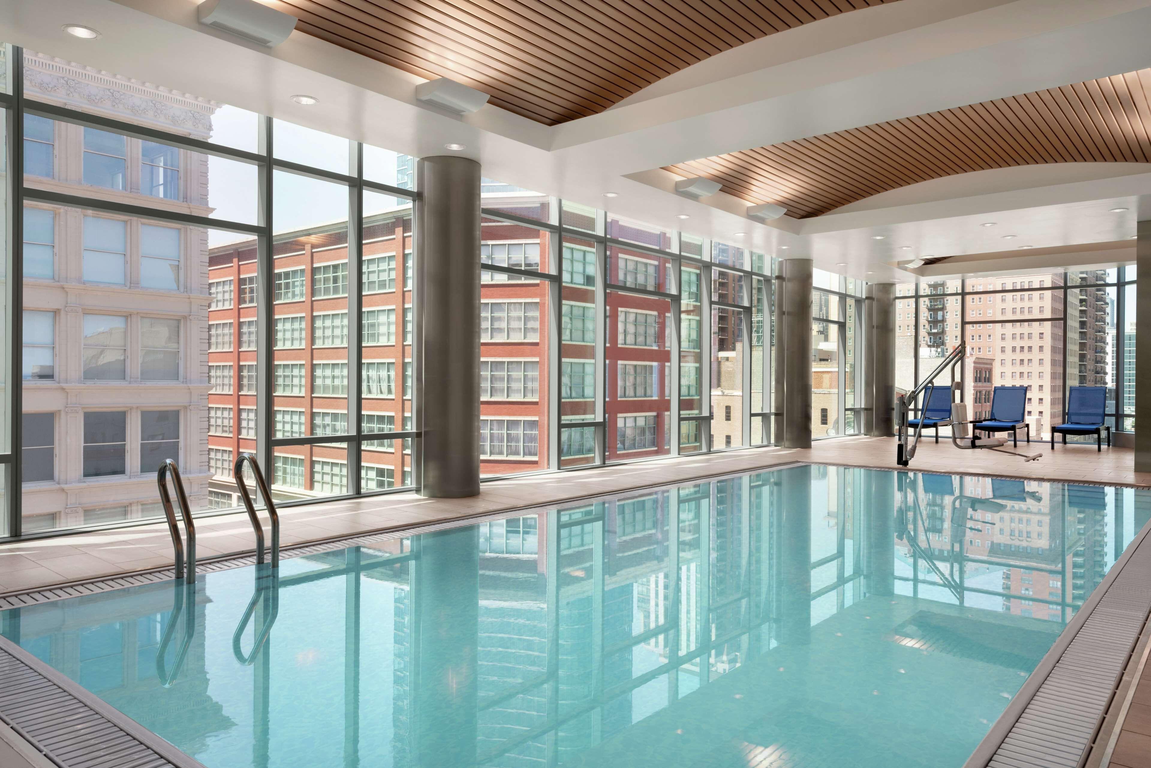 Hilton Garden Downtown South Loop 3*