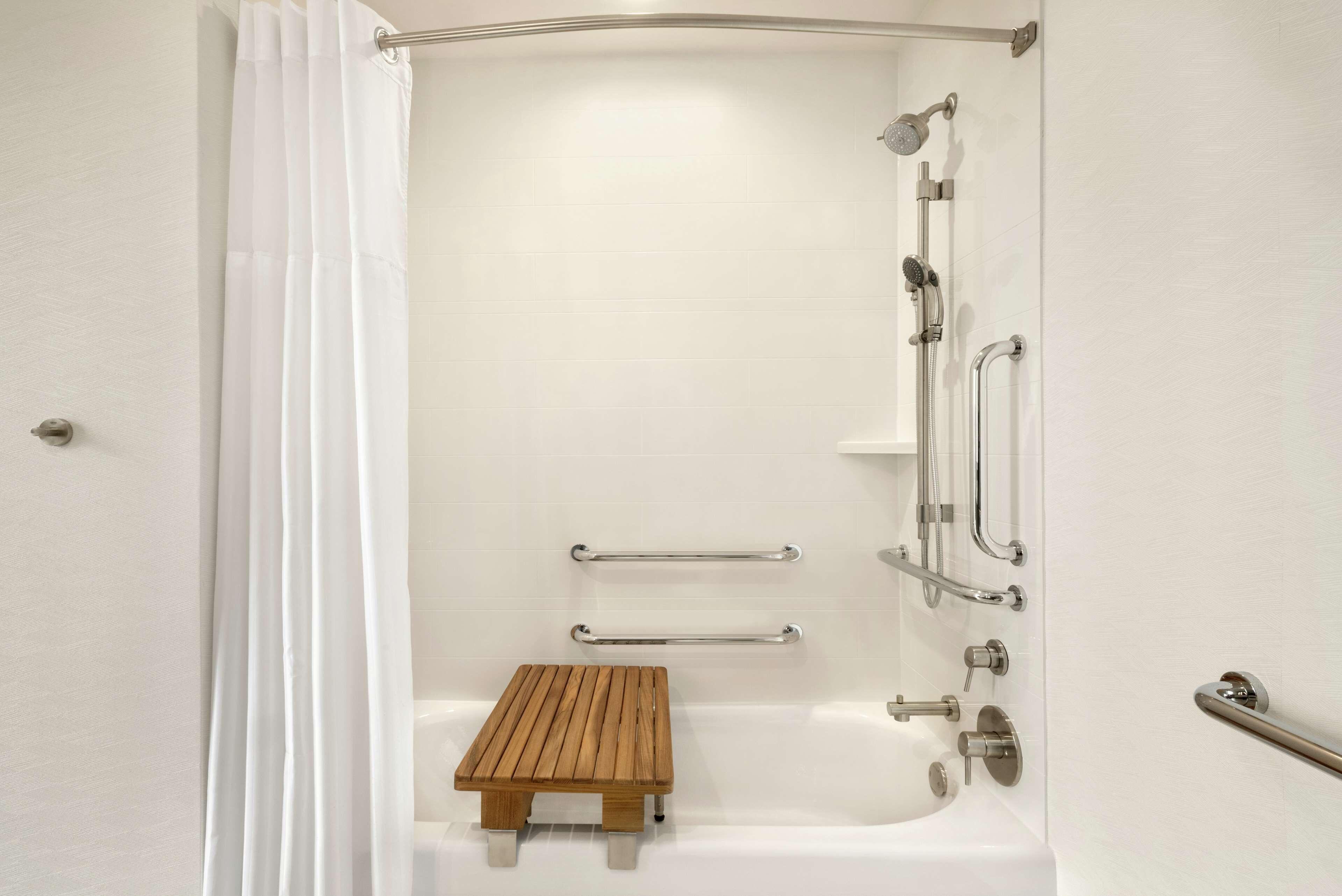 Hilton Garden Downtown South Loop Hotel 3*